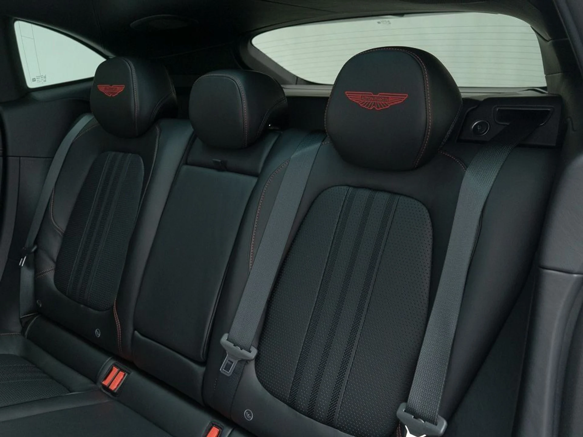 mph024_3586673547_4468b986a65b5685c29005b53d7bdd27_137a1d3202