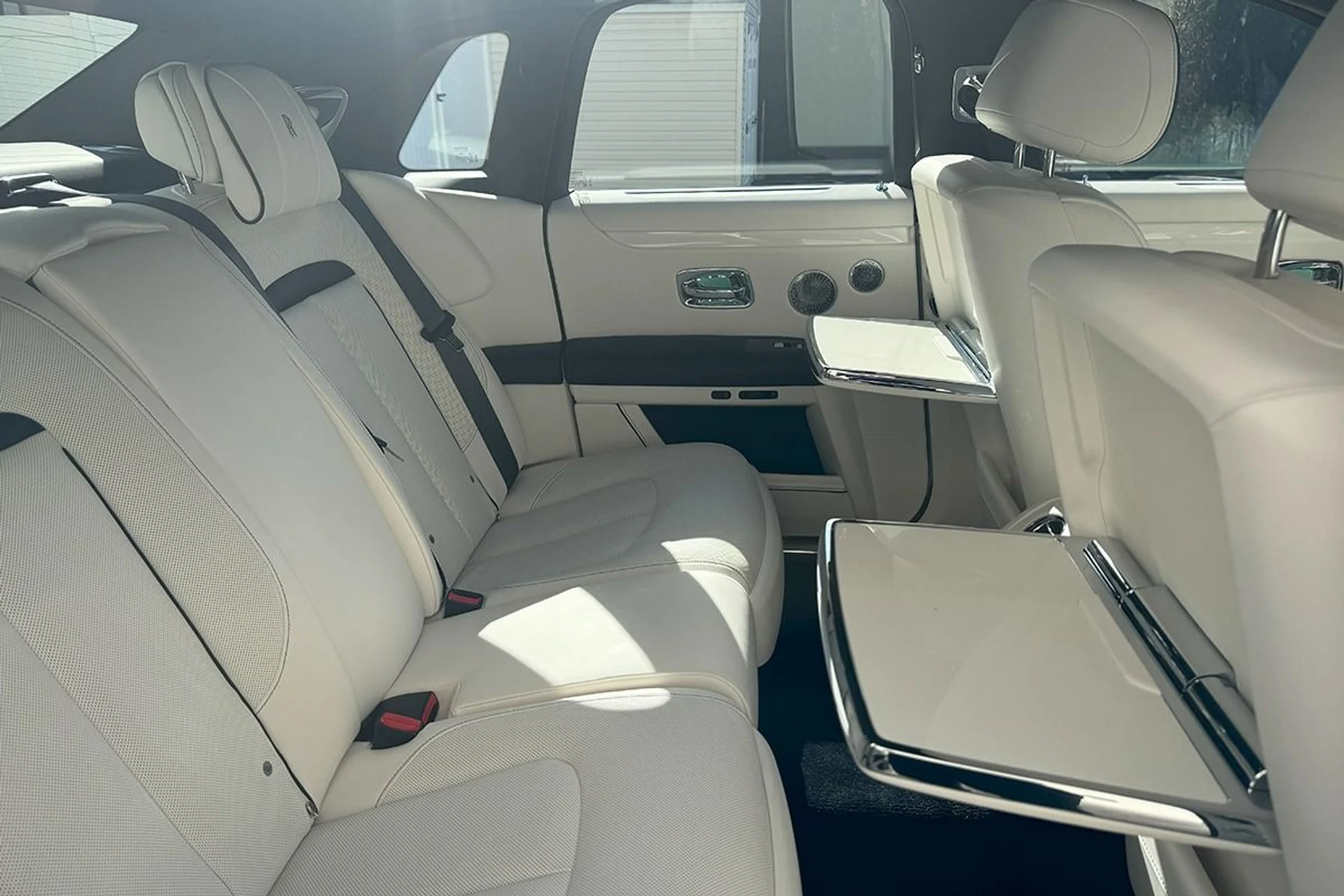 mph024_3587924473_Used_2025_Rolls_Royce_Ghost_1740557144_aaf25cfffc
