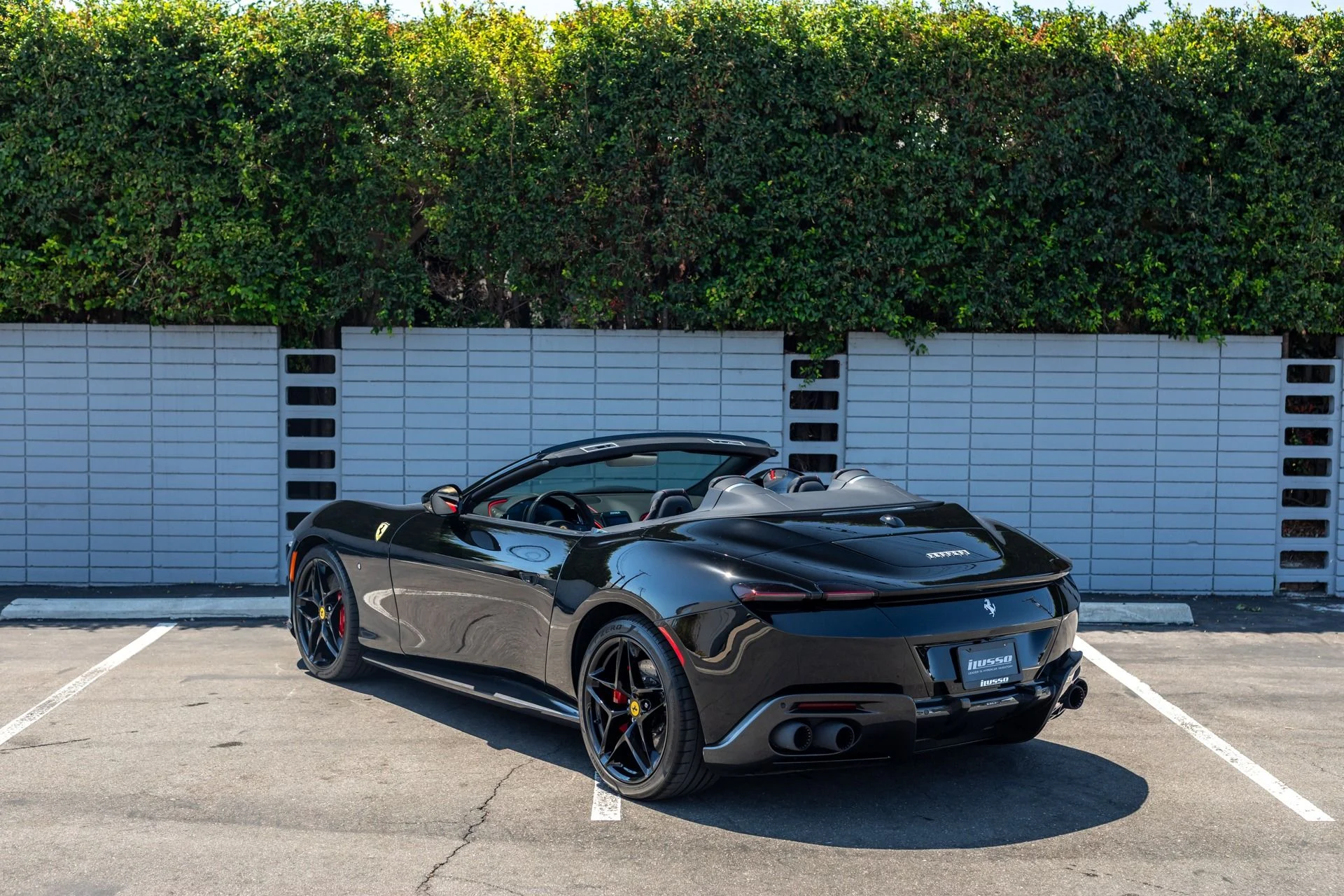mph024_3591364240_Used_2024_Ferrari_Roma_Spider_1754957615_ee3f52fac4