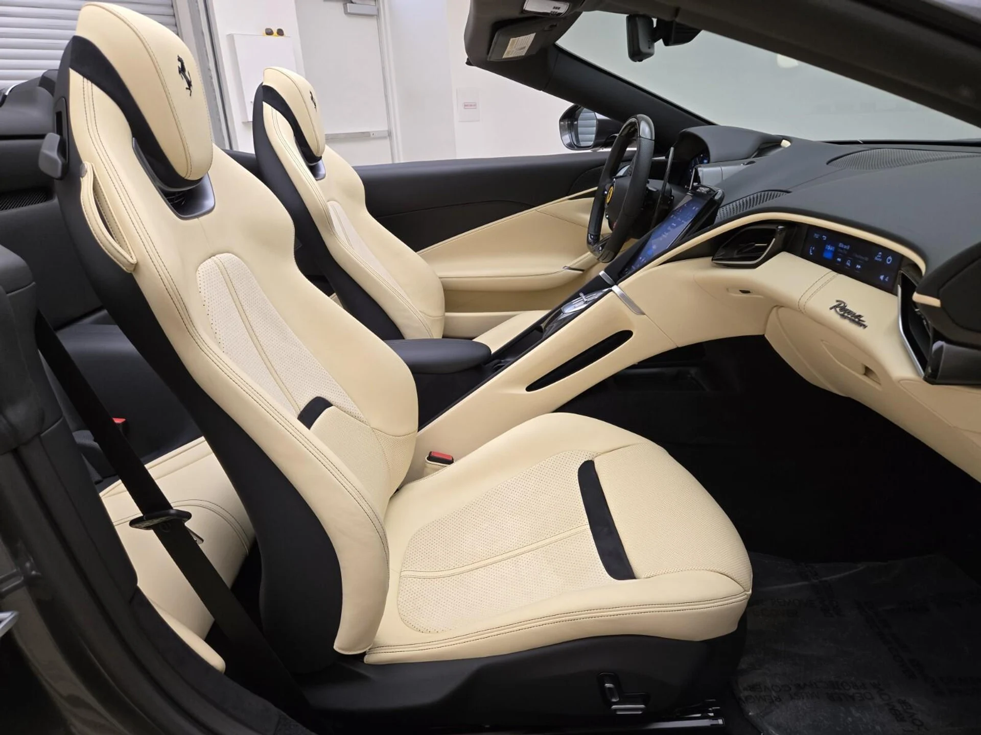 mph024_3599792703_Used_2024_Ferrari_Roma_1770706221_974e904a0f