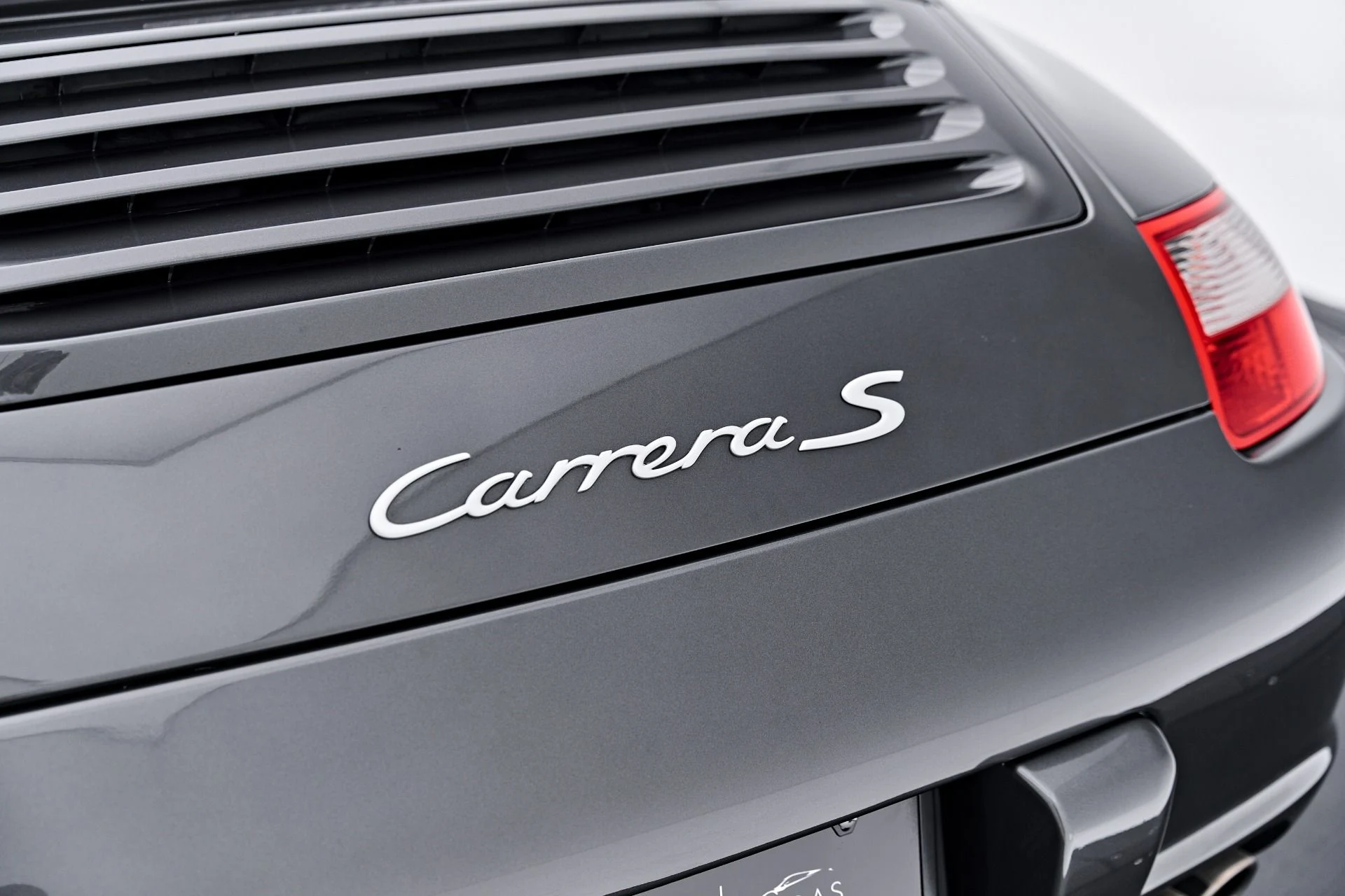 mph024_3602948972_Used_2005_Porsche_911_Carrera_S_1791837302_81c937f835