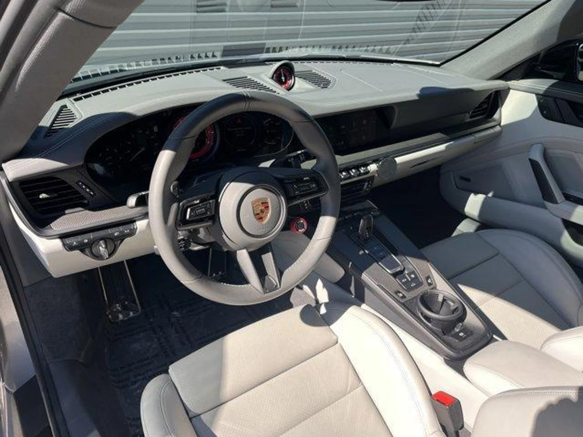 mph024_360682481_P_Wp_SUS_Ynw_B_Vf_Ef_Tlto_BVXY_Veb_A_2ff6a40594