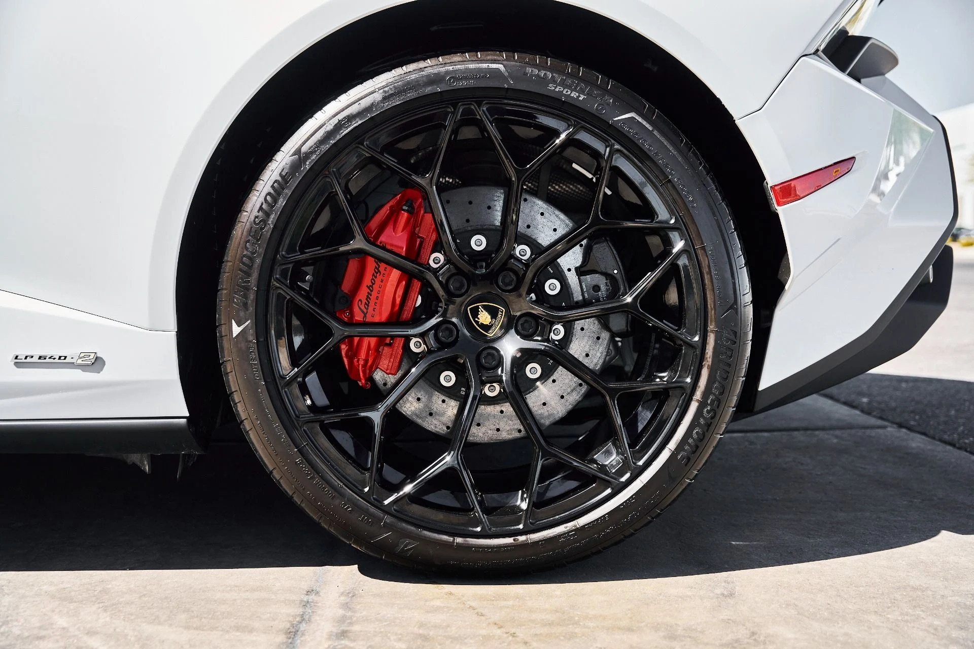 mph024_3607282115_Used_2023_Lamborghini_Huracan_1778117607_67dd96ef24