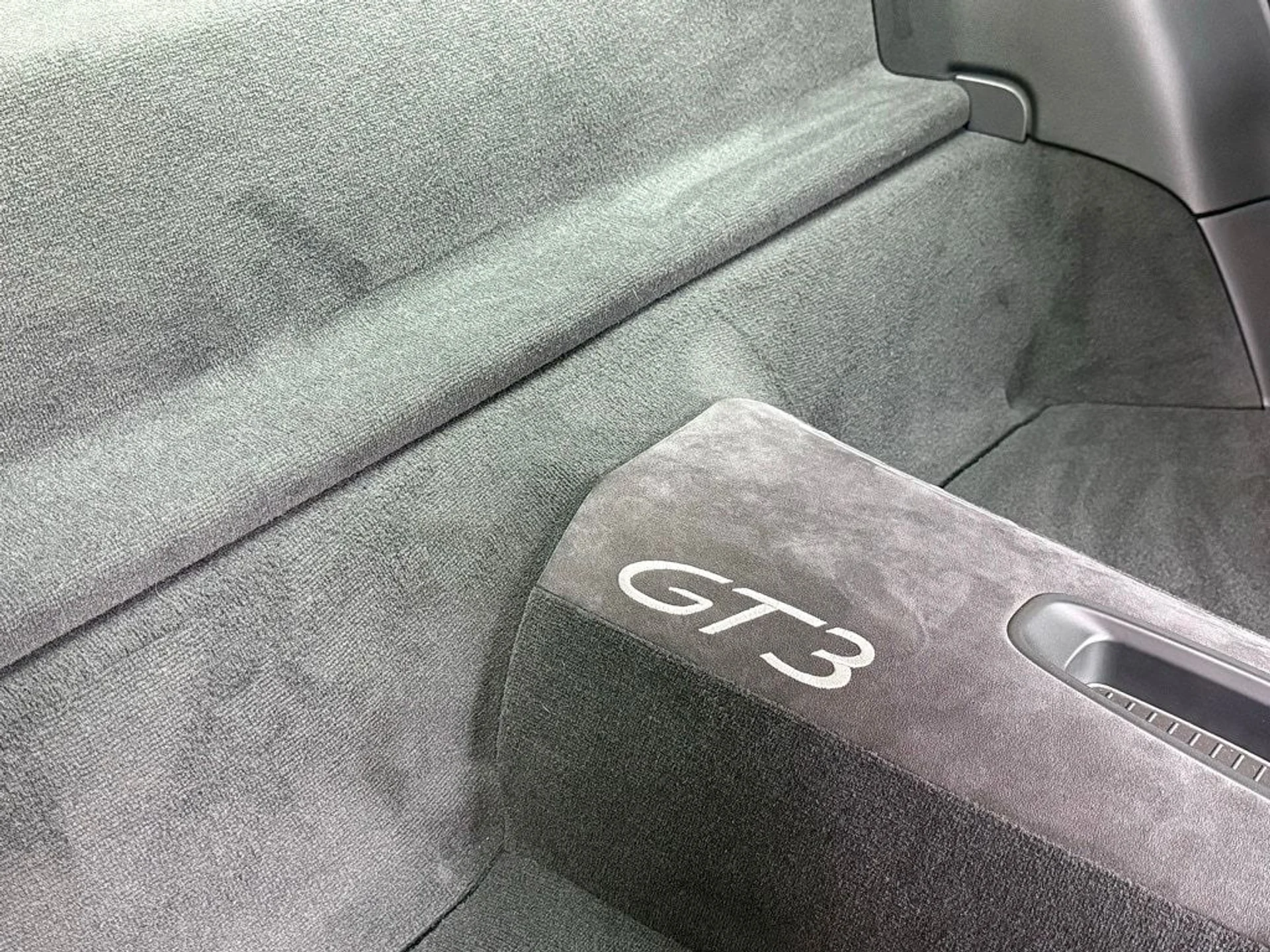 mph024_3610393678_201a10e9aad5ae0d99819b945b9af150x_d24ea6be44