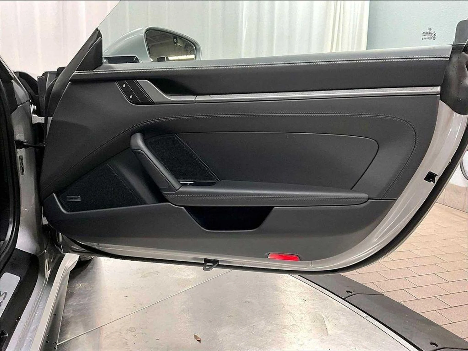 mph024_361092036_C_Nb_Hnl_Nue_C_Ih_Ie_Xm30_Rsn8g4_DY_b93b7d6f01