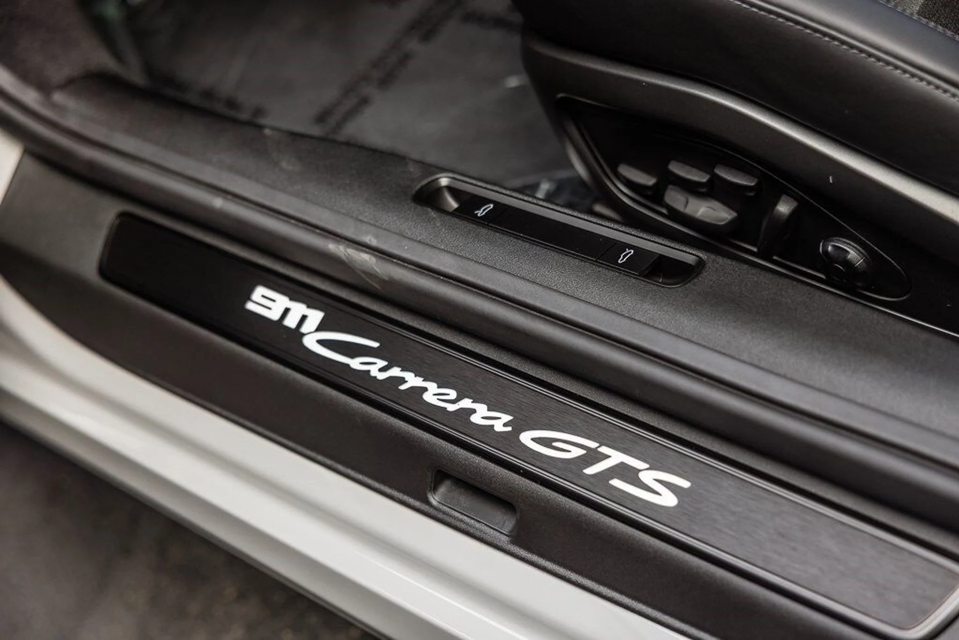 mph024_3611865365_8211c2dc6c19b2410dbe6c65e69db1dcx_821c707737