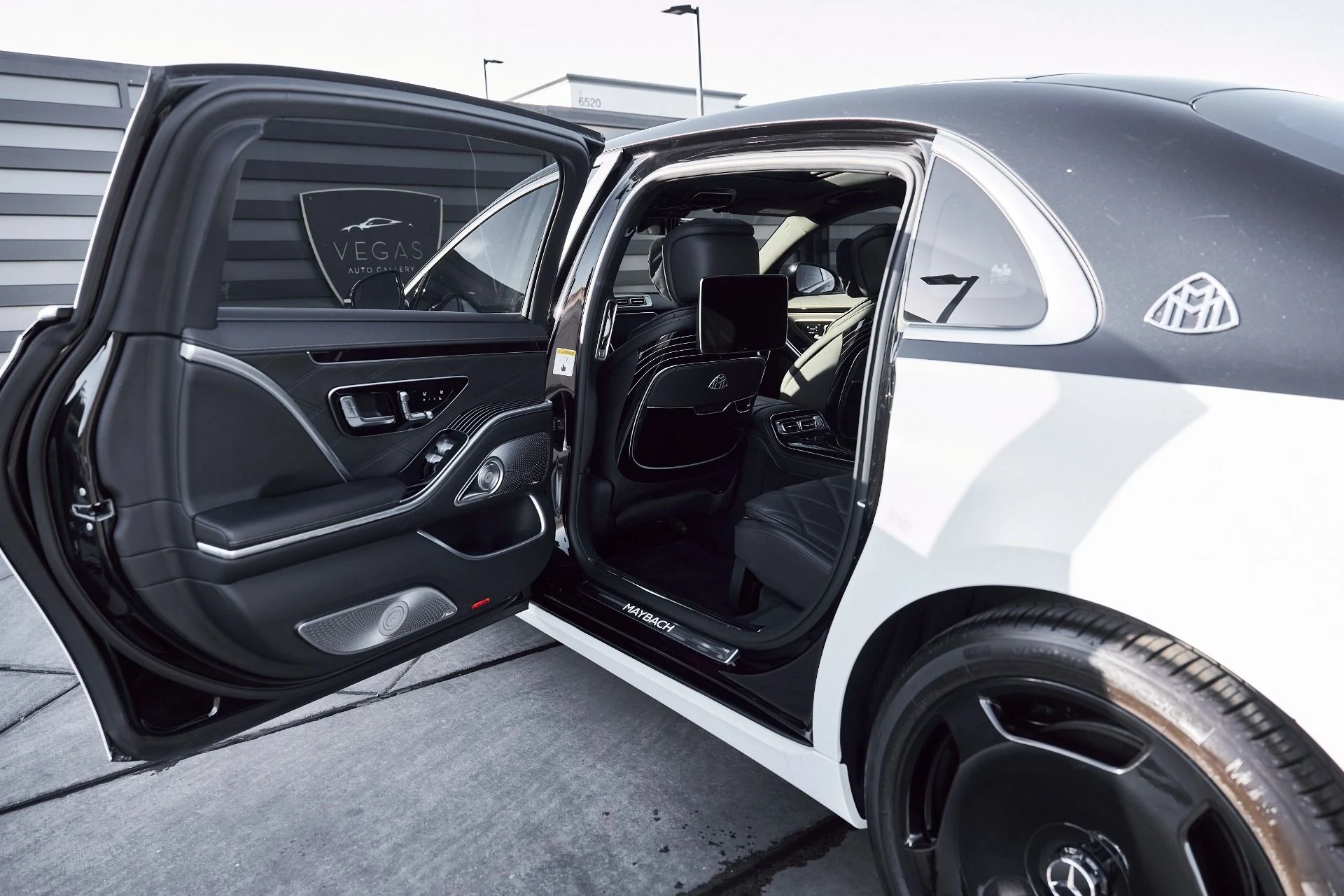 mph024_3612126791_Used_2023_Mercedes_Benz_S_Class_Maybach_S_680_1769803983_68f7d6cb10