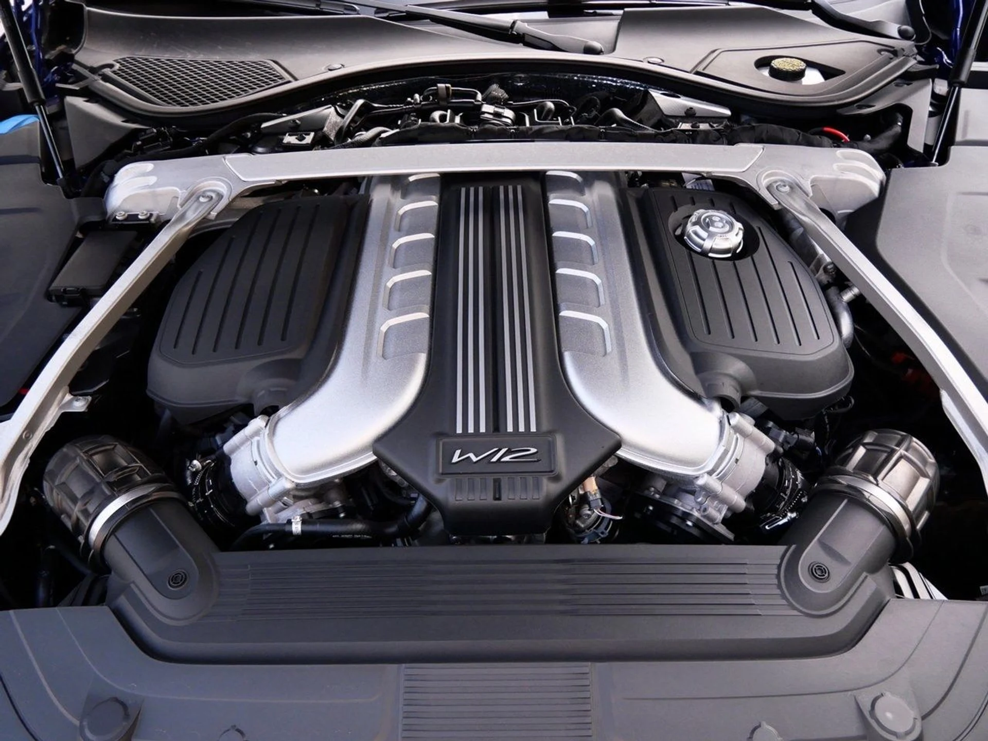 mph024_3616543917_e547456aabd02d79a95a42222e78f707x_08272a97f8