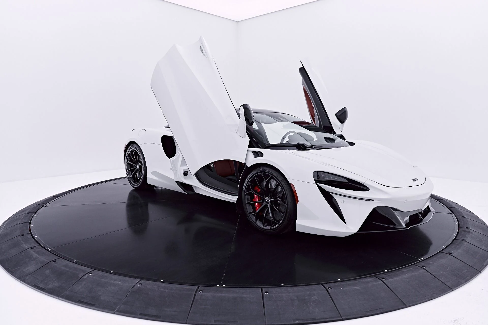 mph024_3621335813_Used_2024_Mc_Laren_Artura_1782759236_cb327dd165