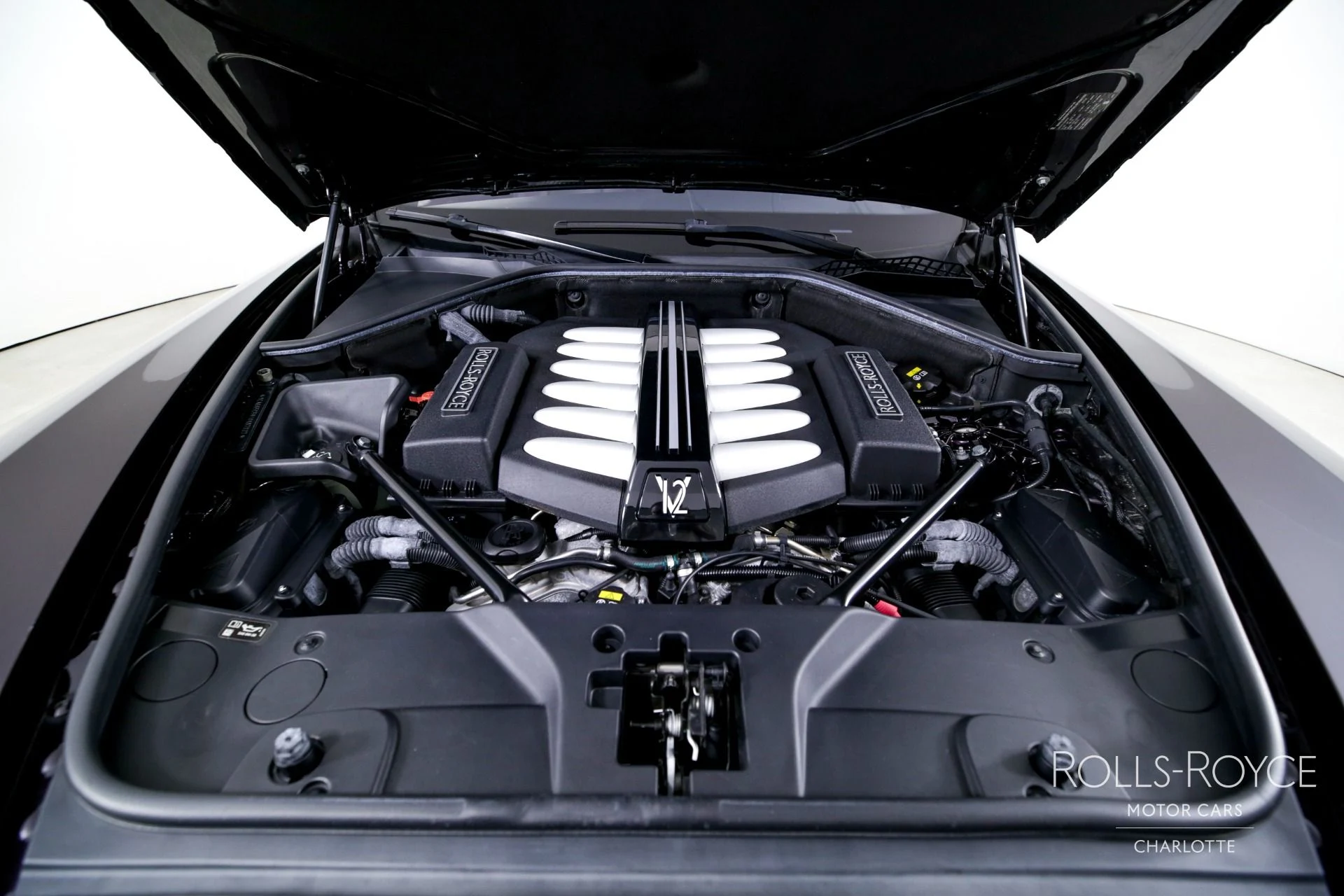 mph024_3624614207_Used_2018_Rolls_Royce_Wraith_1744735509_7b0f3ee04c