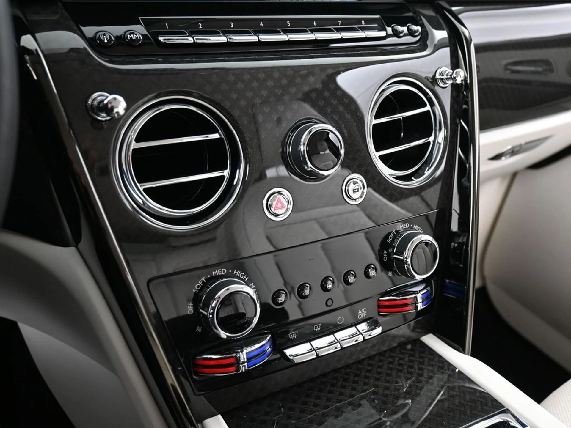 mph024_3629758090_700caf19d02b4ffde0984a019454484b_e403f54ab8