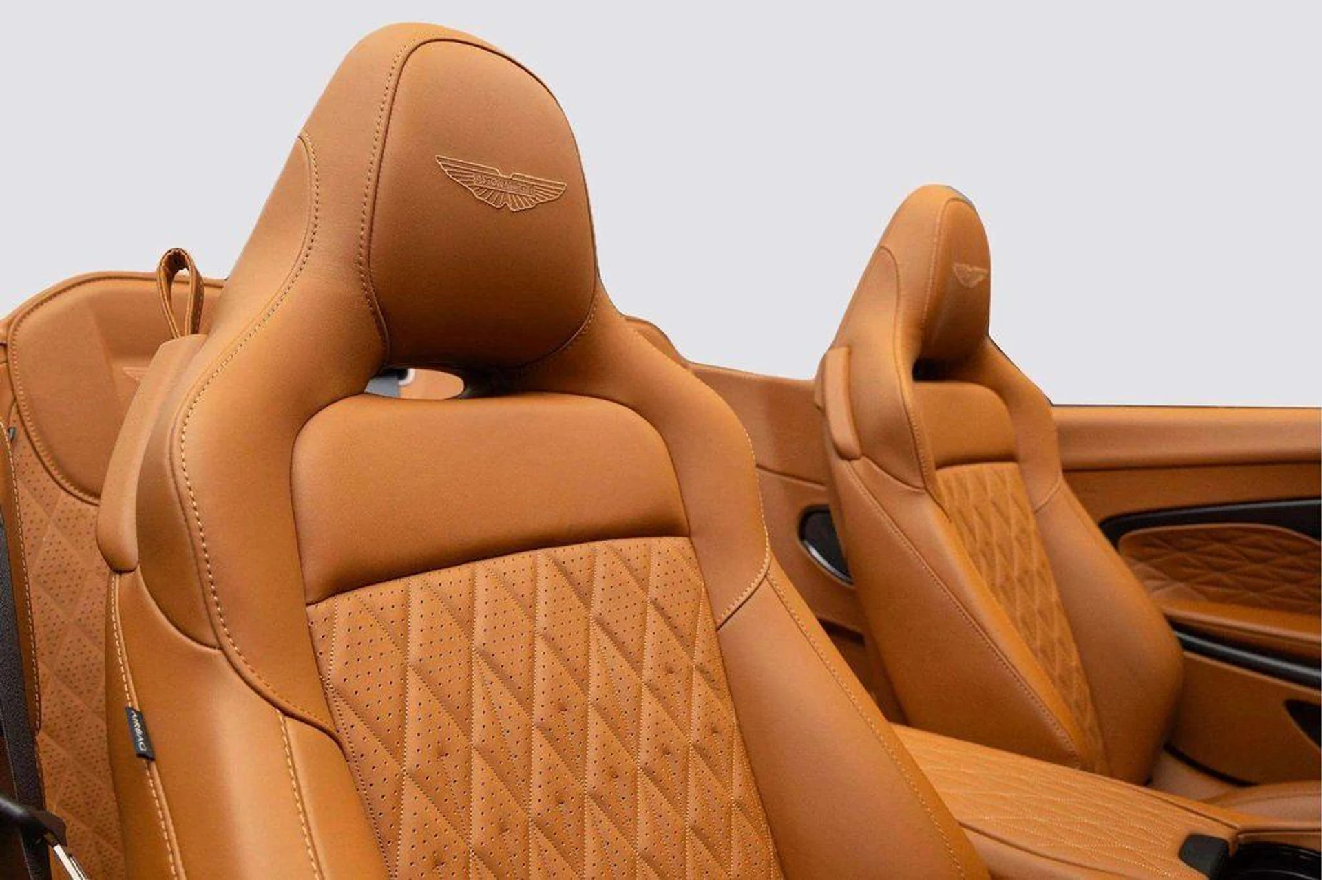 mph024_3631343906_l_M86_KTJ_0_FG_Gaf_Kke_FLV_7f_WOK_0_c_32c64a3f05