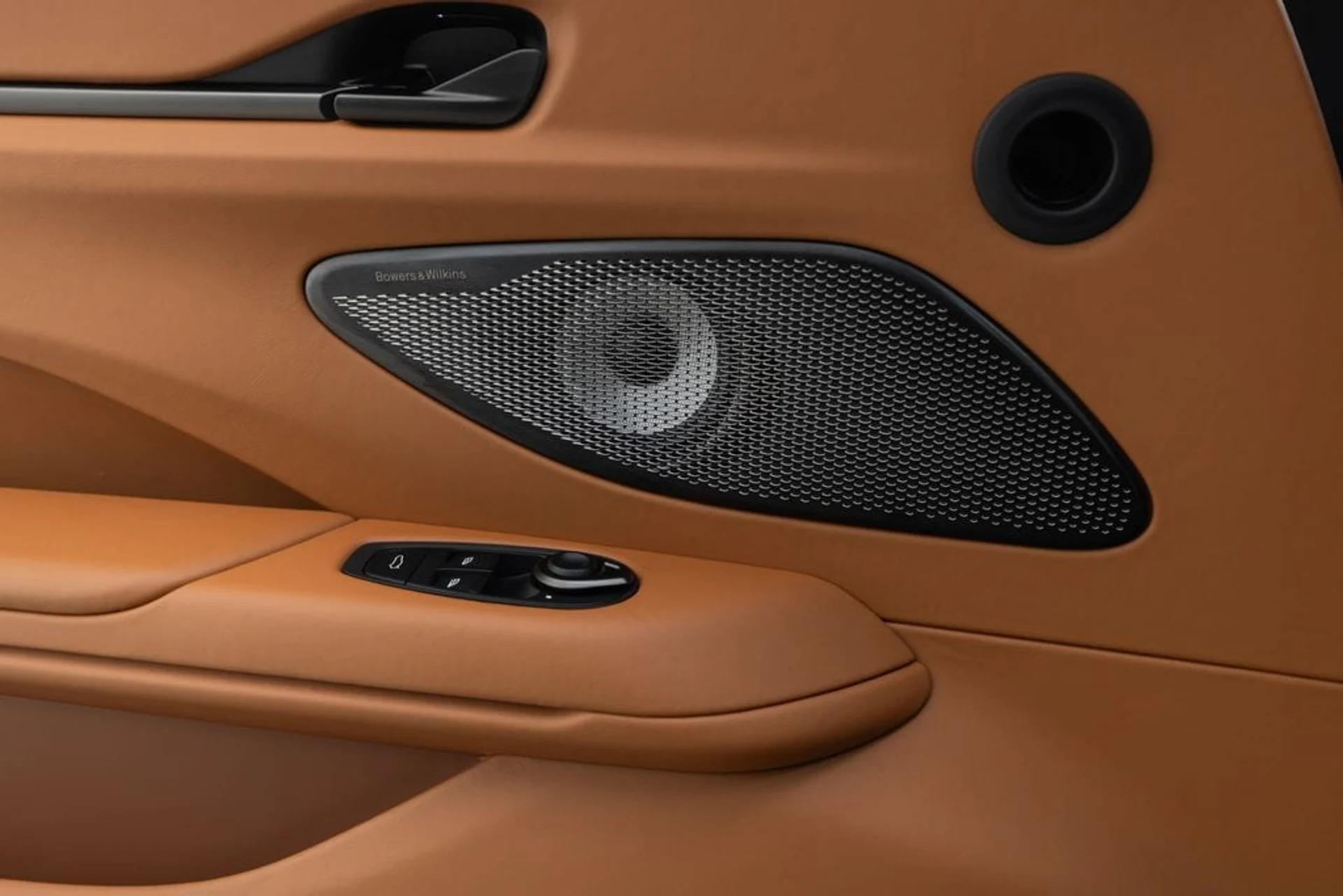 mph024_3649767369_bac5094d9177eb83f50af9c4033eec07x_f52f232748