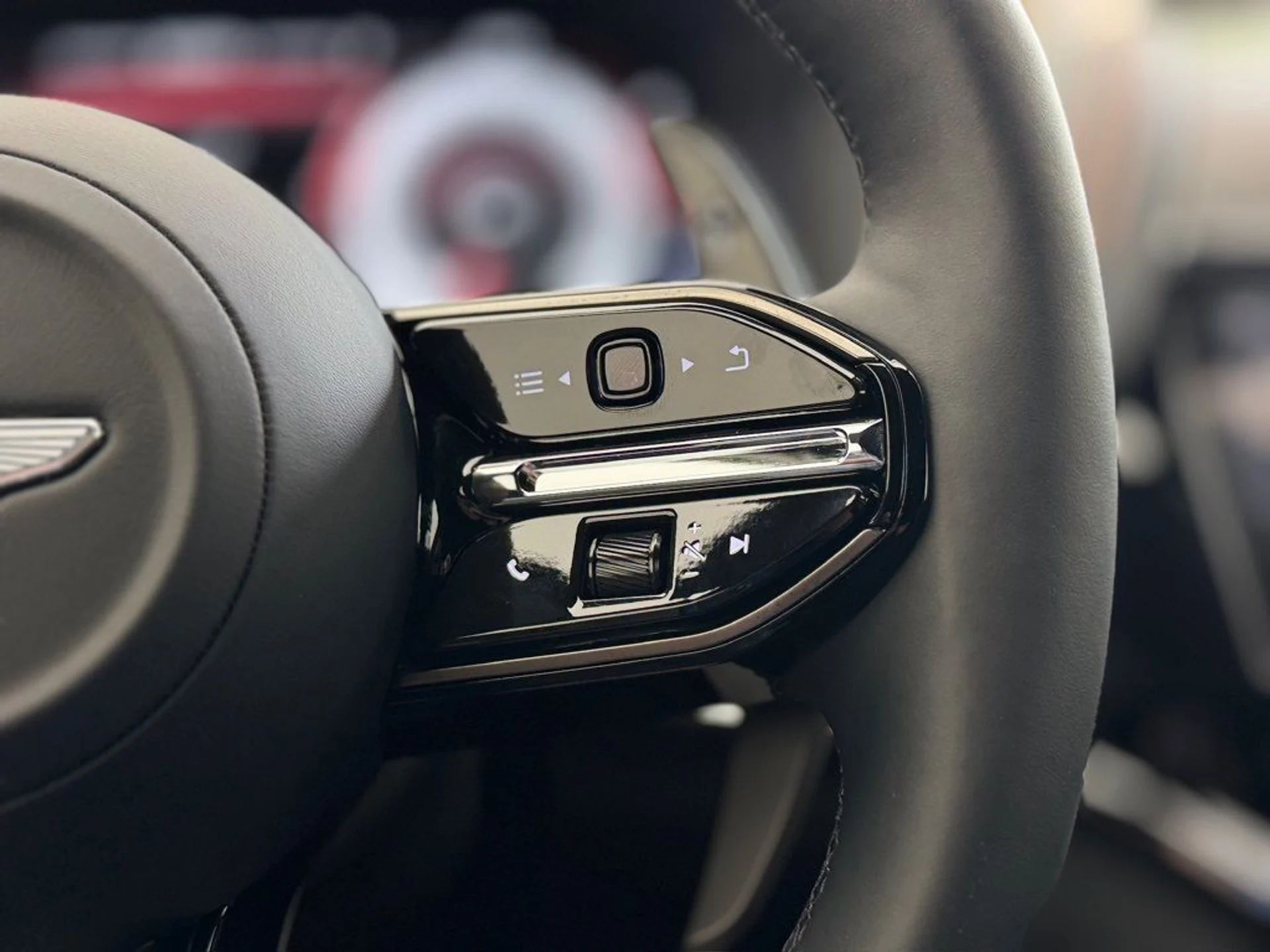 mph024_3658838541_vmiutfaqzbkrymgjgcw59ile7g3a_268044ee6f