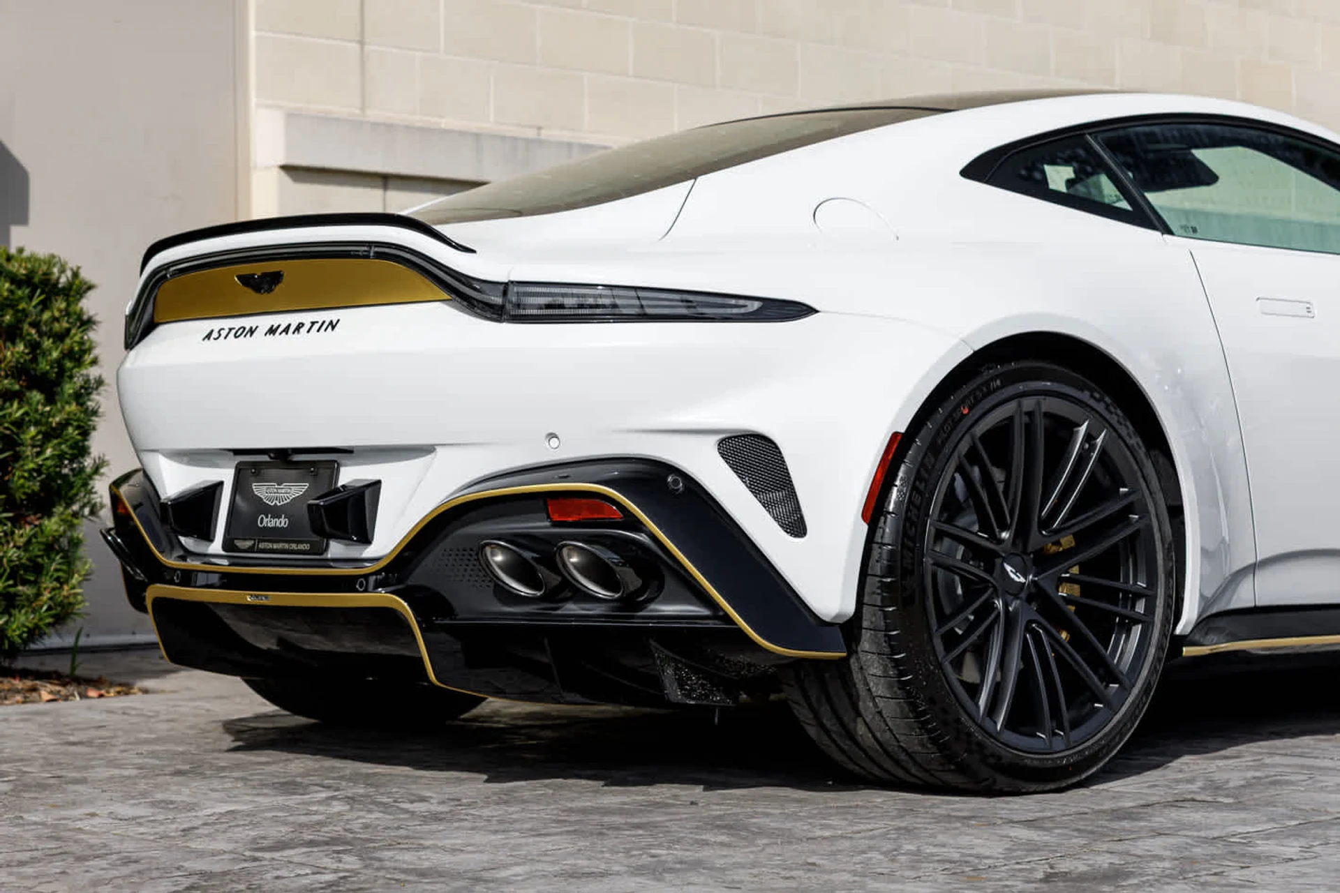 mph024_3659499397_25_5c277ae0af