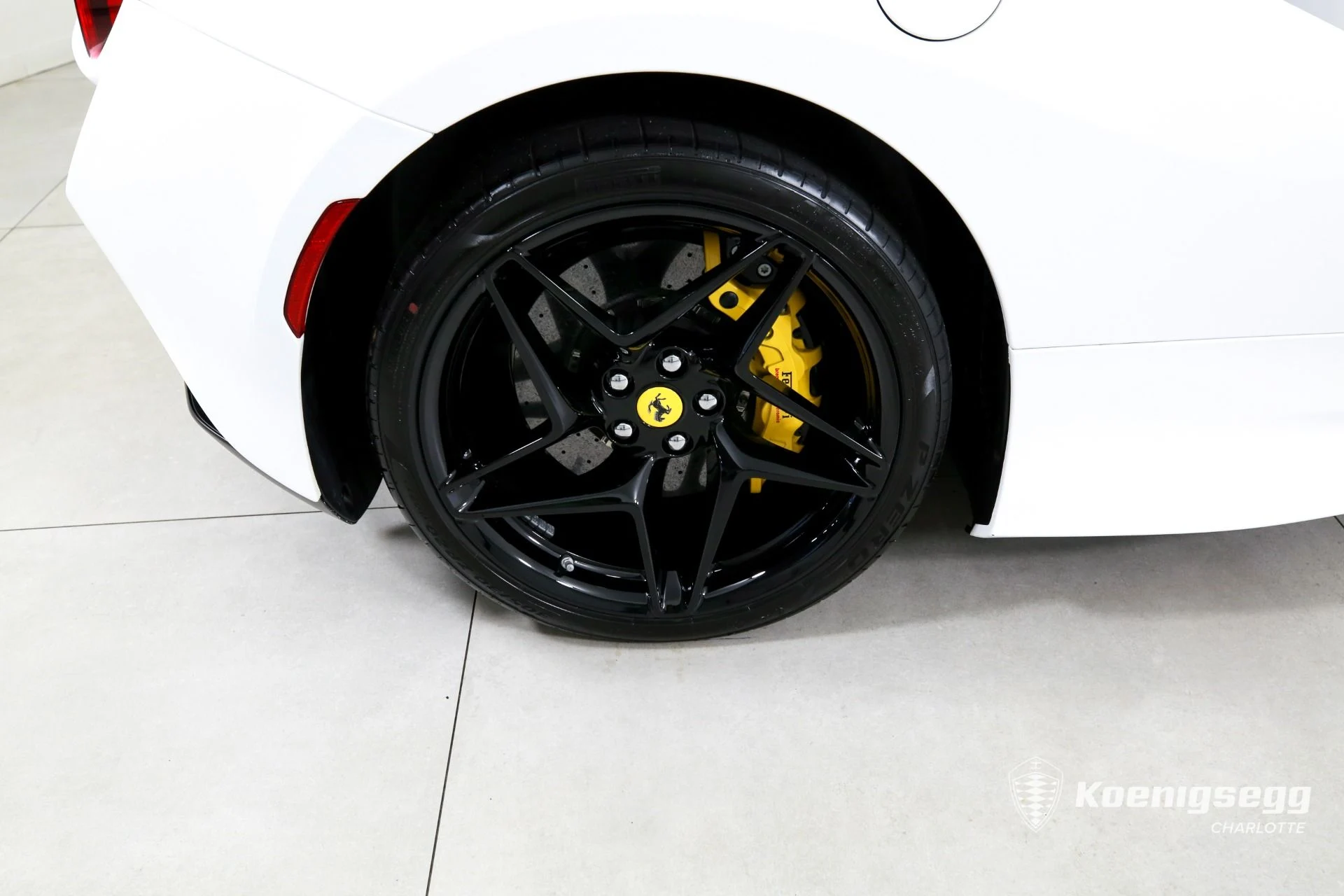 mph024_3668872641_Used_2020_Ferrari_F8_Tributo_1761085808_77949eab29