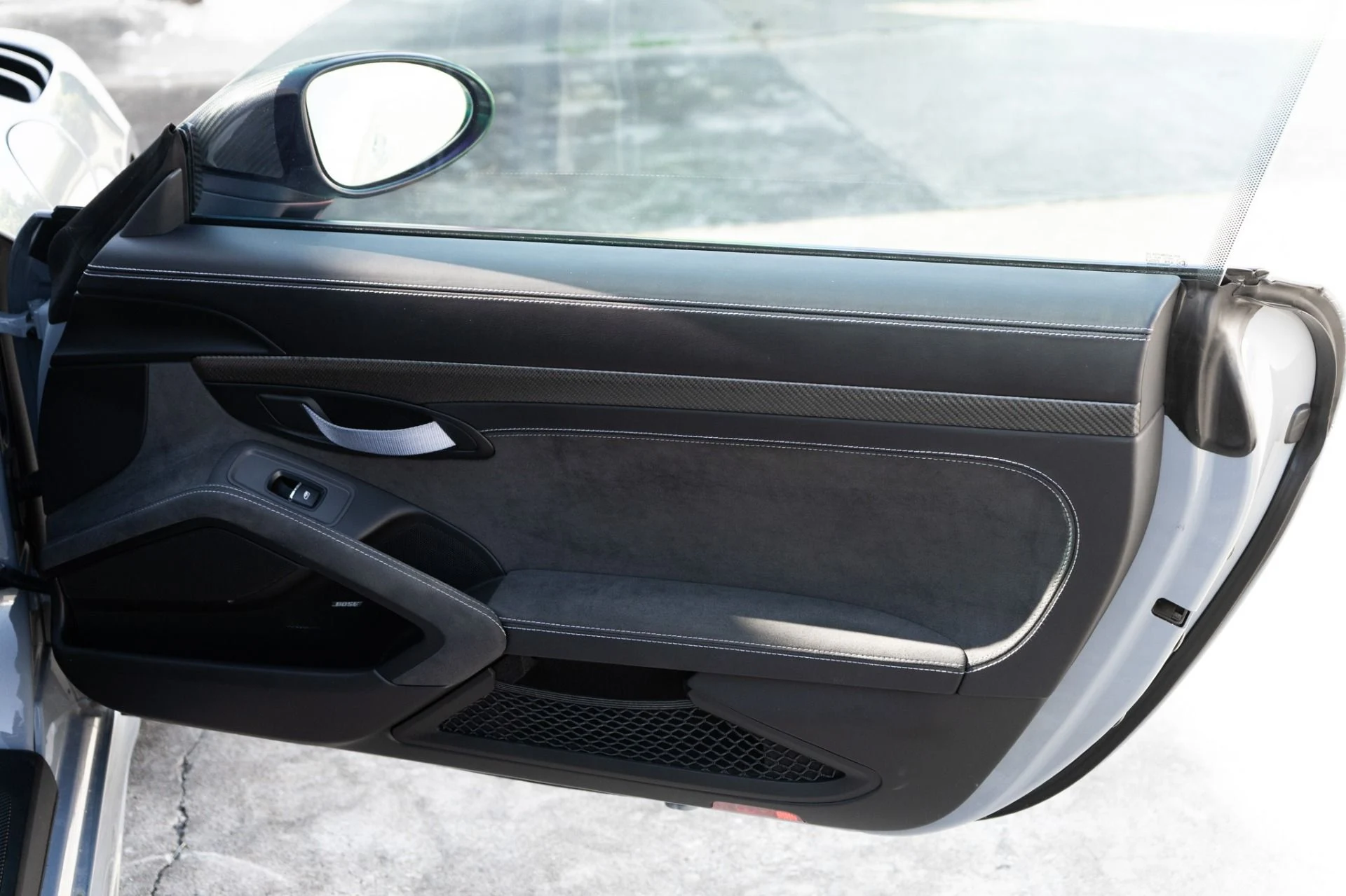 mph024_3671408840_Used_2024_Porsche_718_Cayman_GT_4_RS_Weissach_1759510962_0cc5080db0