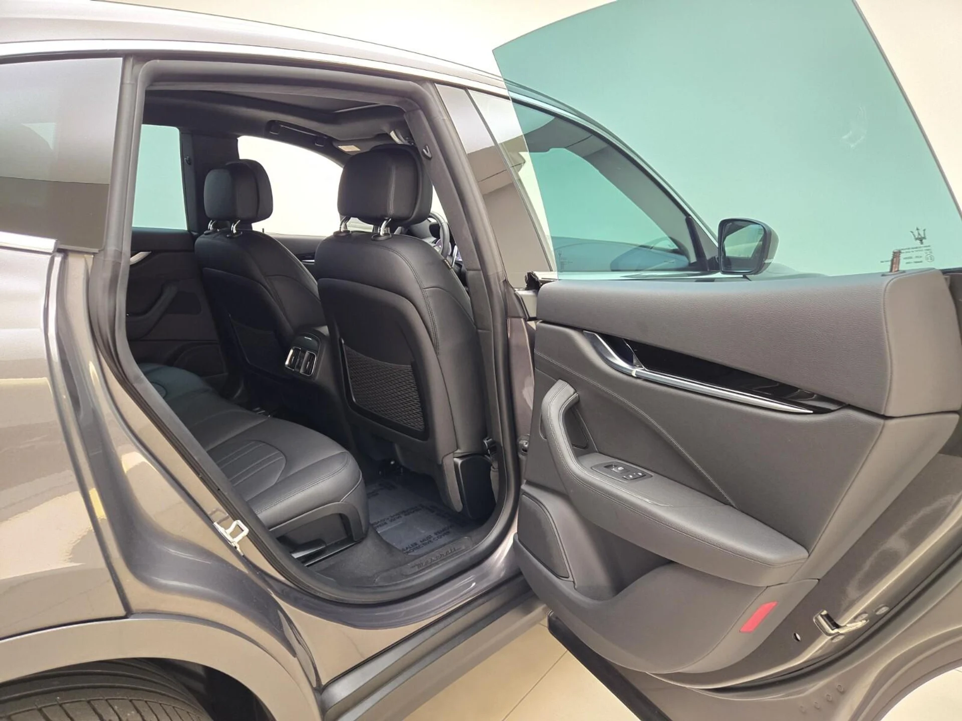 mph024_3675860641_Used_2021_Maserati_Levante_S_1768891457_53f064c032