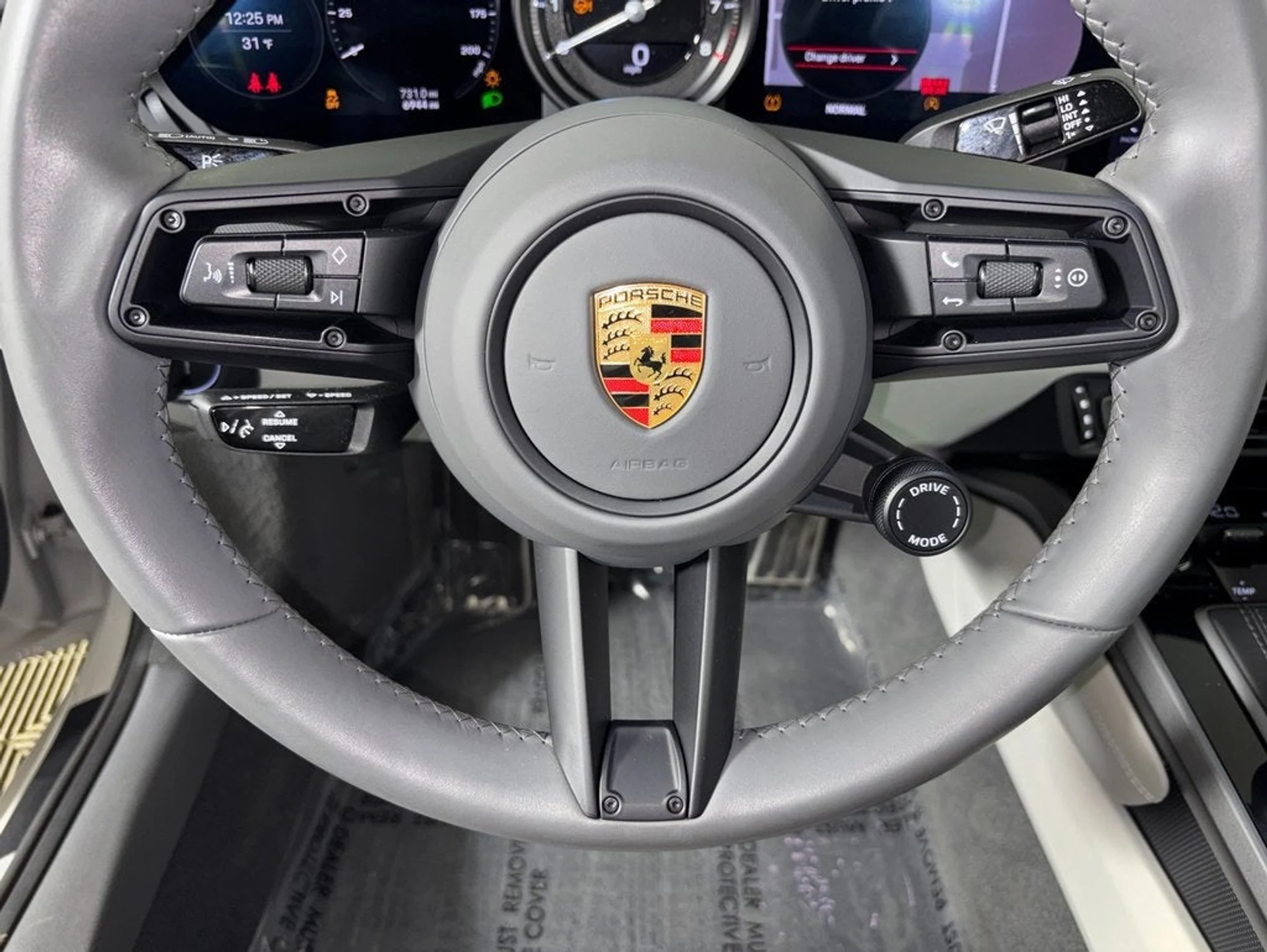 mph024_3677120362_25_e6f5261983