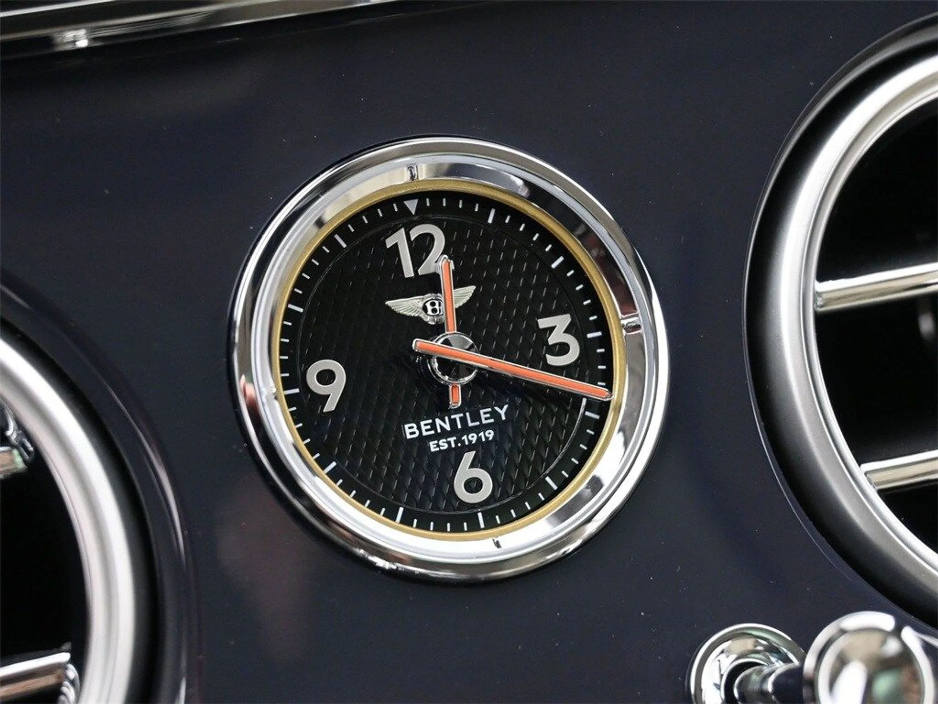 mph024_3679239320_ef5c7c514e1fc1e1dea31e2d4338deecx_cc74f47586