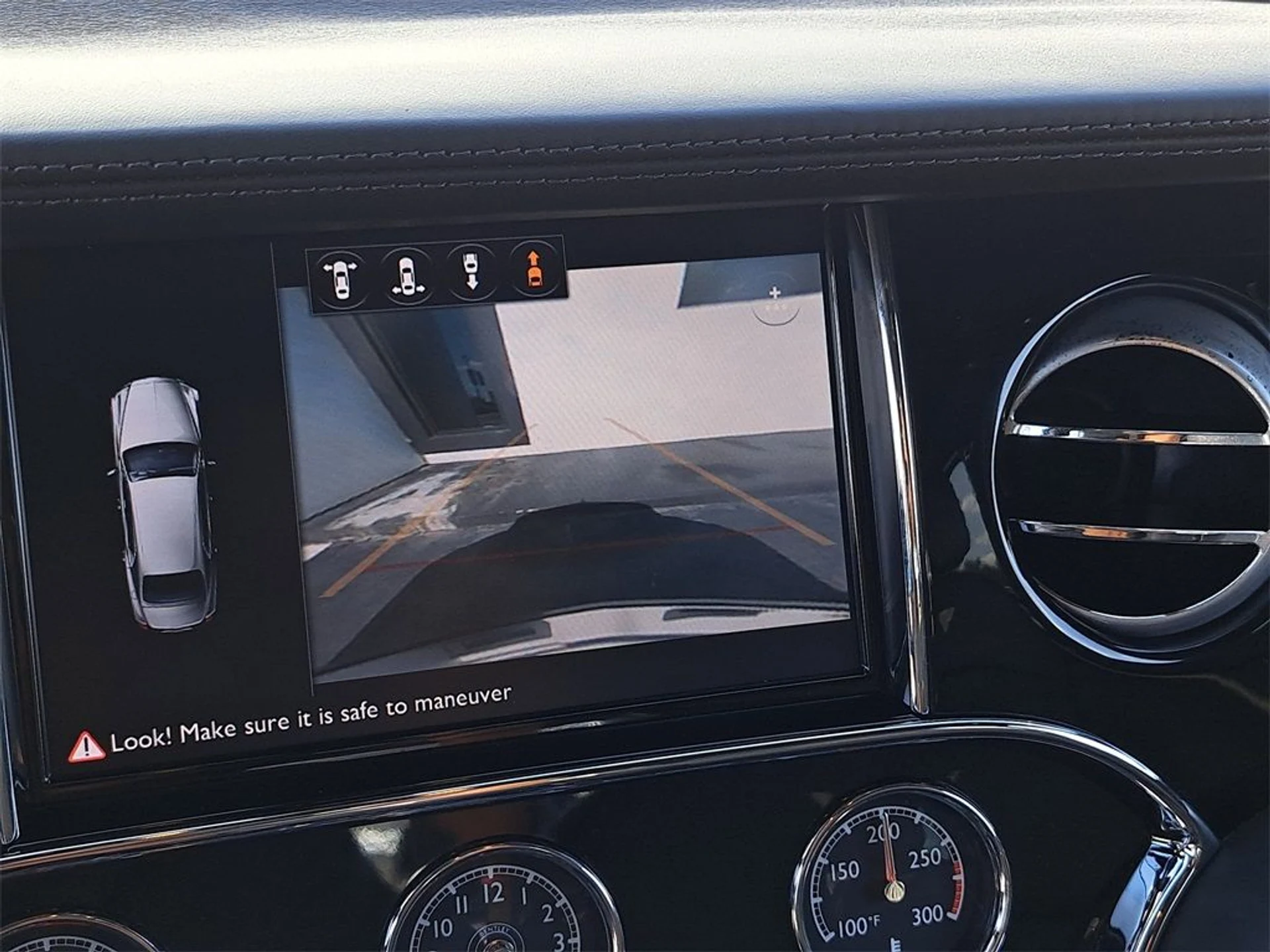 mph024_3685182911_e7cdf3406aca94749eeced0ab8fbbe15_1dcc6465b0