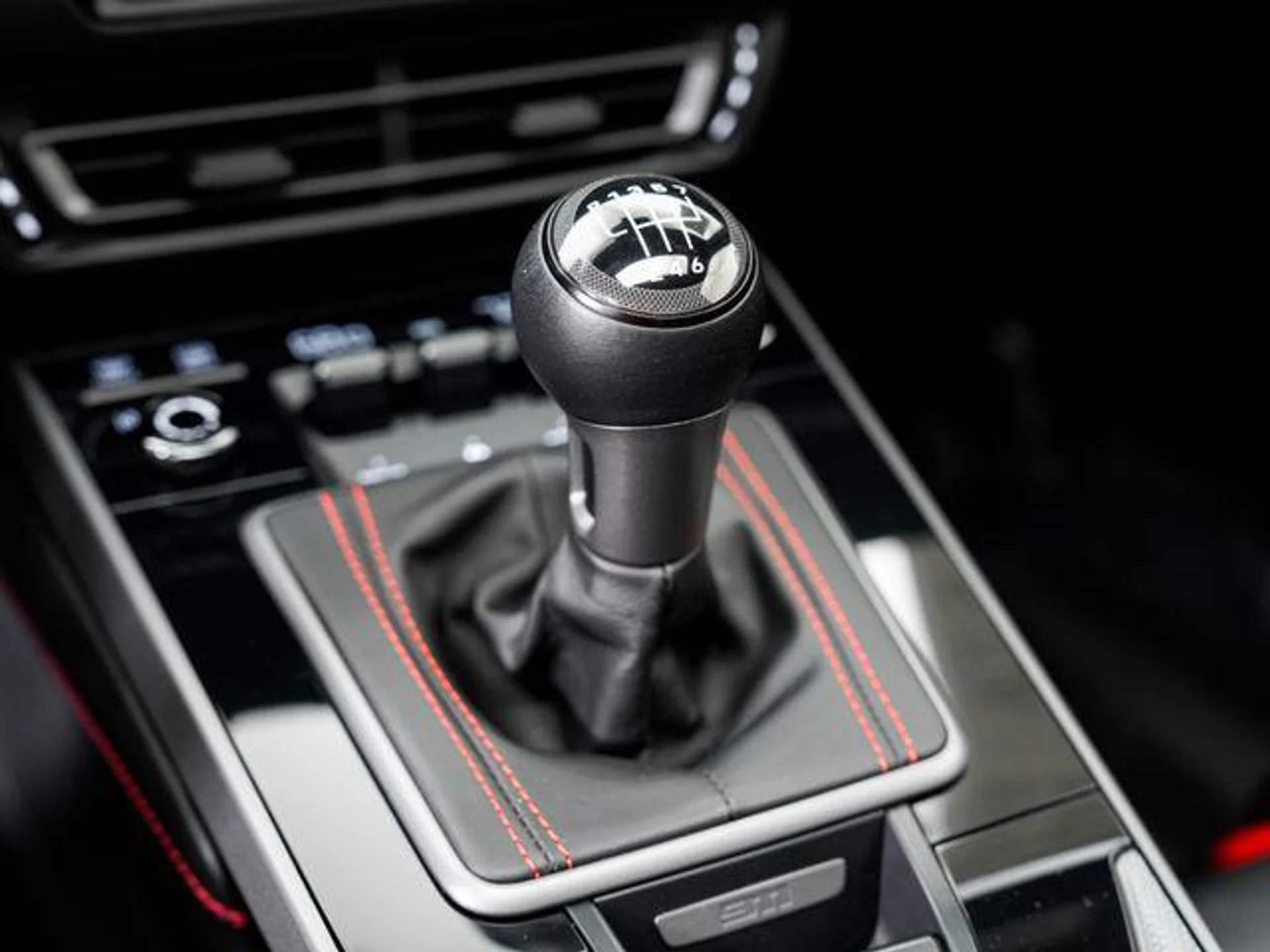 mph024_369037054_F9_Ggv_G1z_BT_l50b0_Ui_Xb_Lp_EKS_U_3f3d3ca893