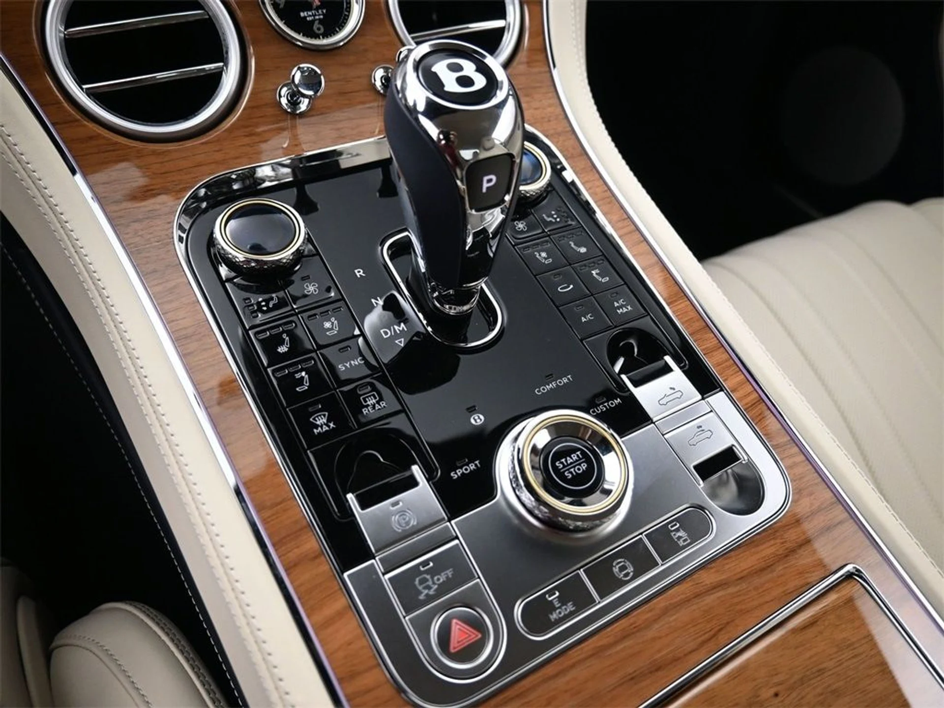 mph024_3691813242_fd153244be55909a74b420e66e65eb96x_3612fdbb3c