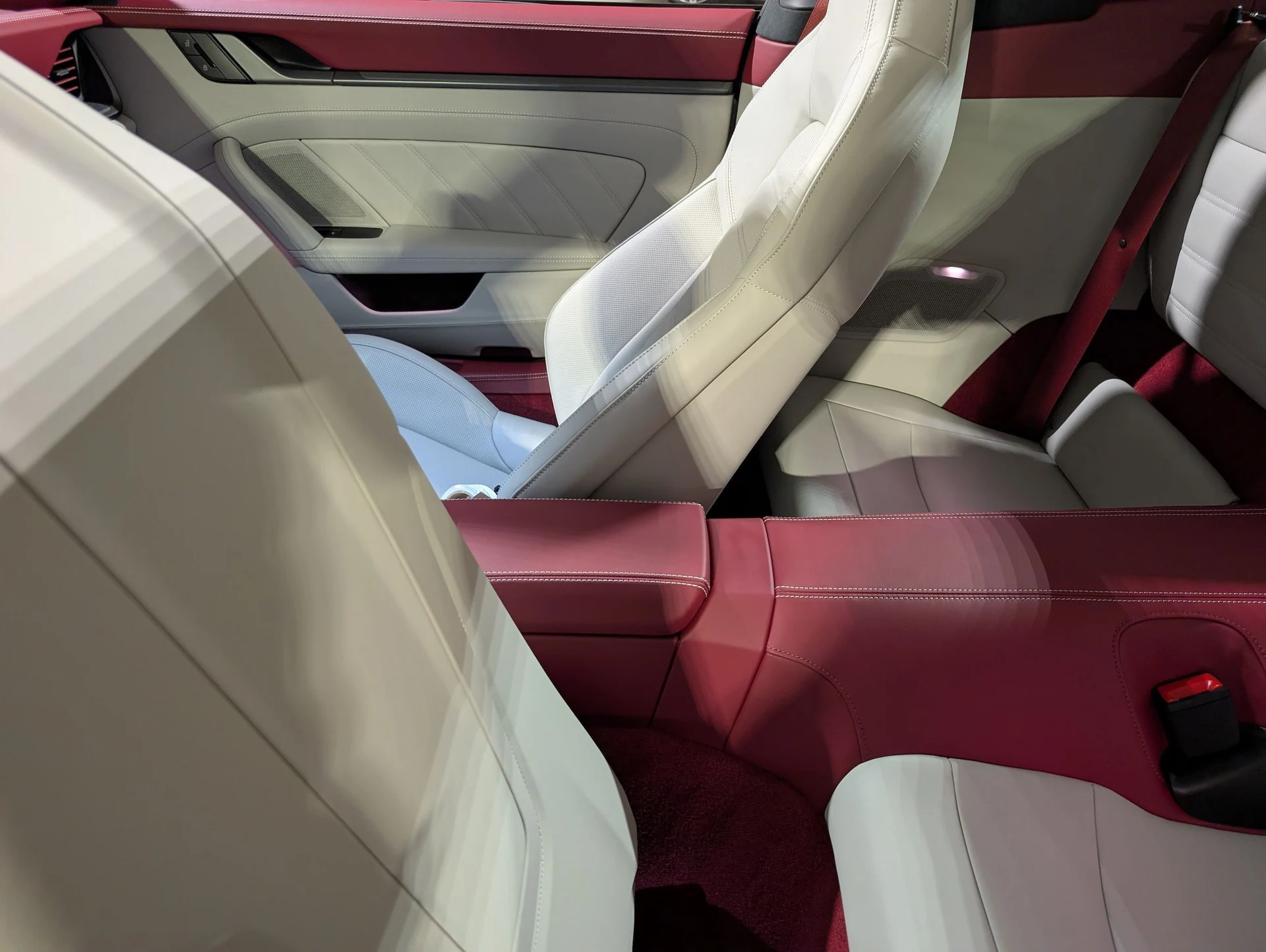 mph024_3694521286_da0fdf52746f9c033e3a48fbbfeea51cx_072958b92f