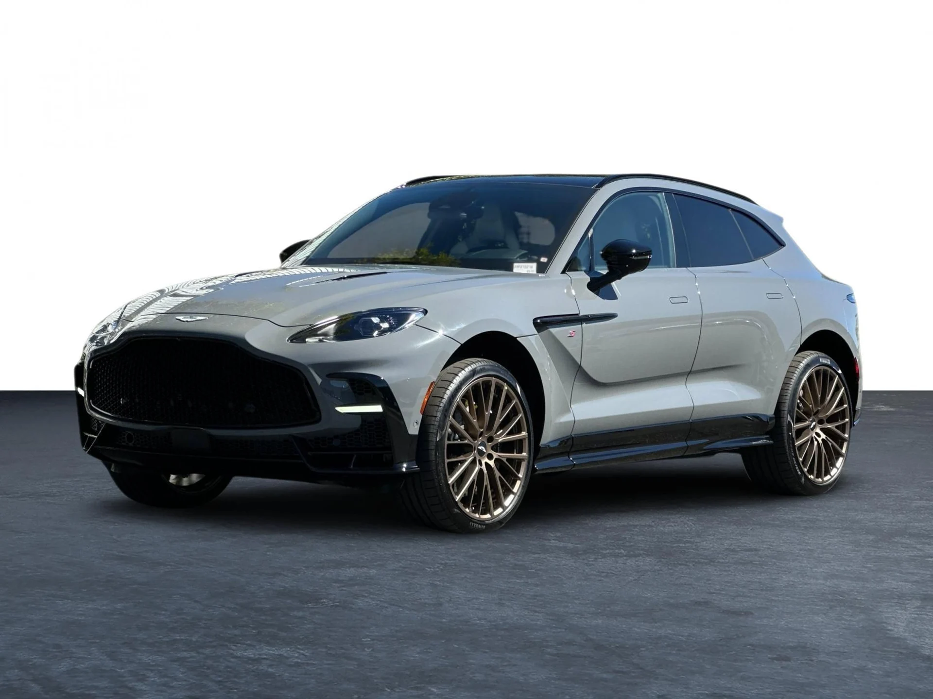 mph024_3710000350_New_2026_Aston_Martin_DBX_S_1790736460_2095f087ca