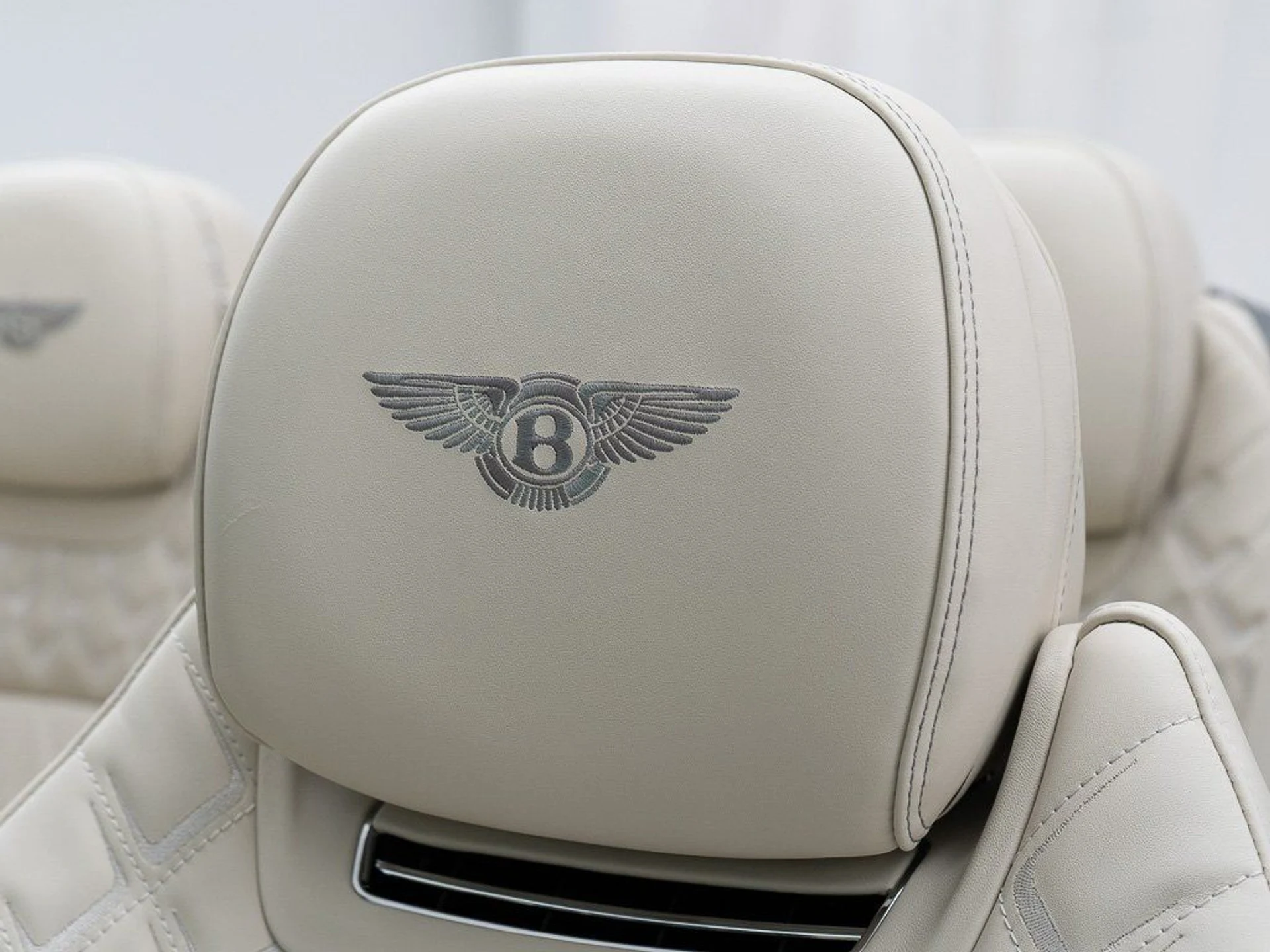 mph024_3712660839_dbef6d13e013a84c208b4eb7a98105cc_2a13970dd1