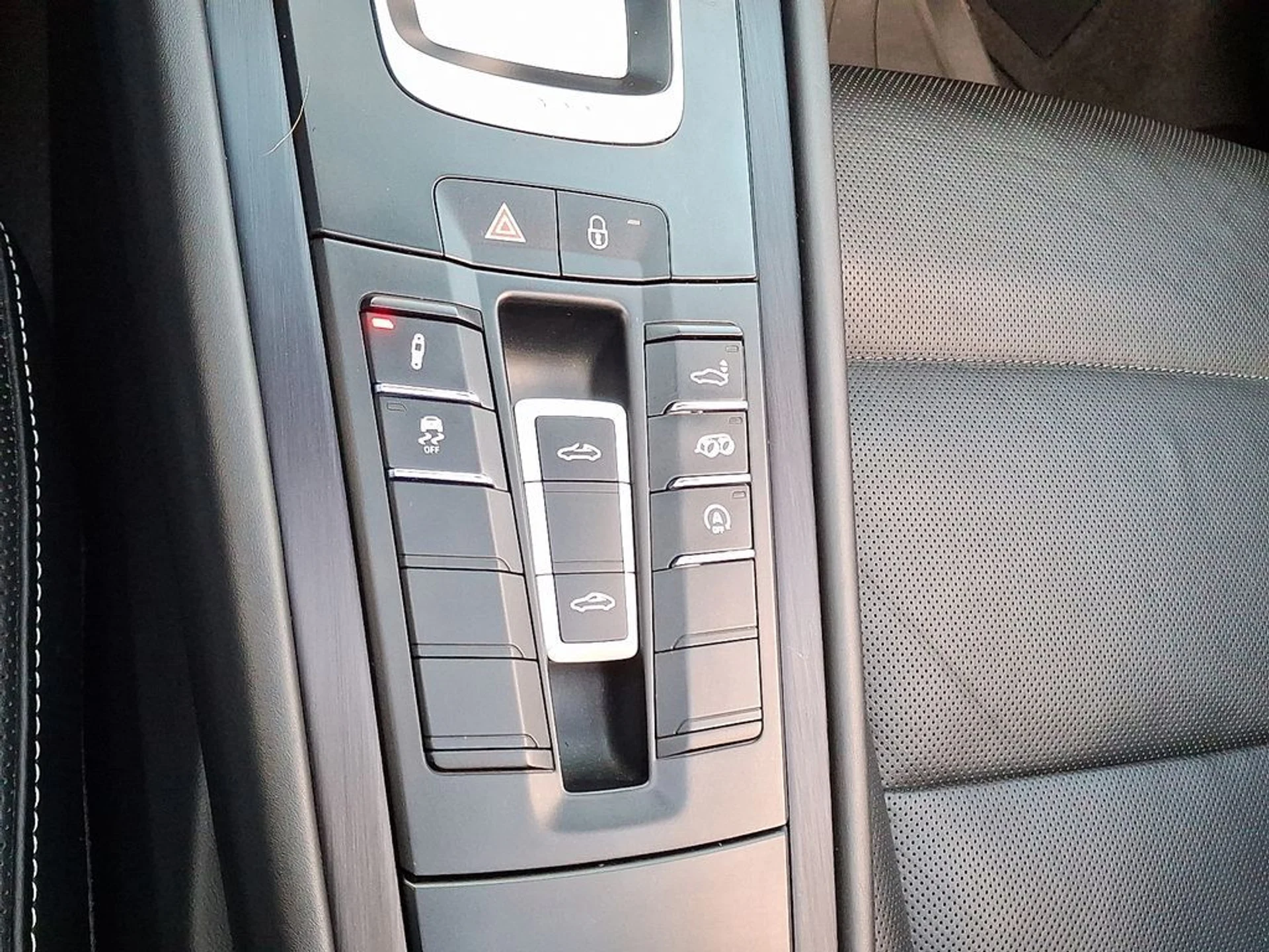 mph024_3716379722_b3889896492594a2635d0e793e98eec8x_9ed11bb12f