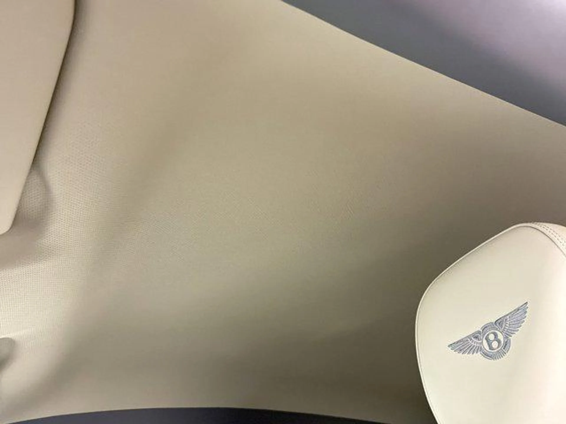 mph024_3724101828_Rtz_Szx6_k_GIL_58_EX_9_A_Le_Ta0_Taq_M_6e9b7af4aa