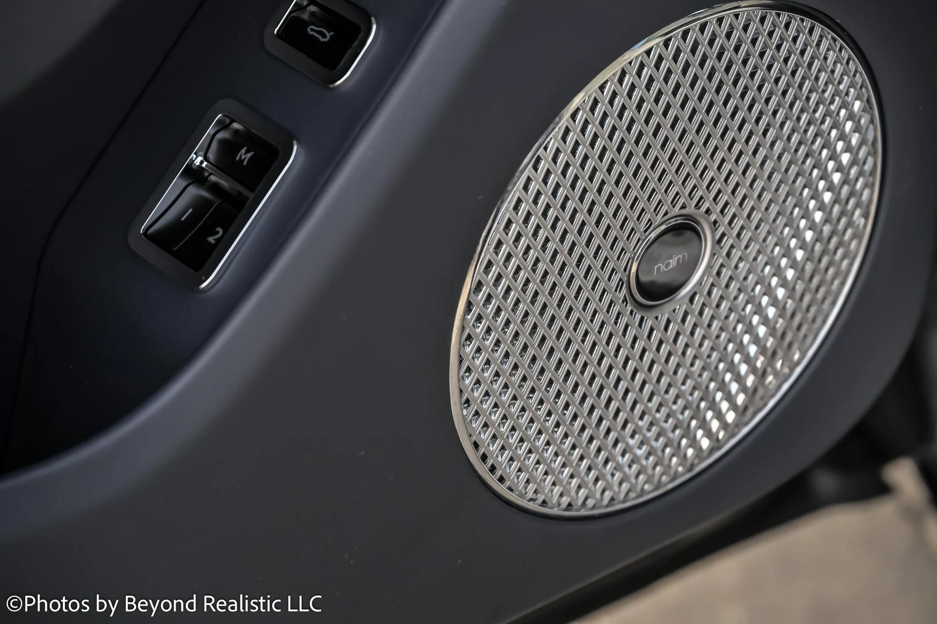 mph024_3726343122_Used_2022_Bentley_Flying_Spur_W12_1761810945_5173d924de