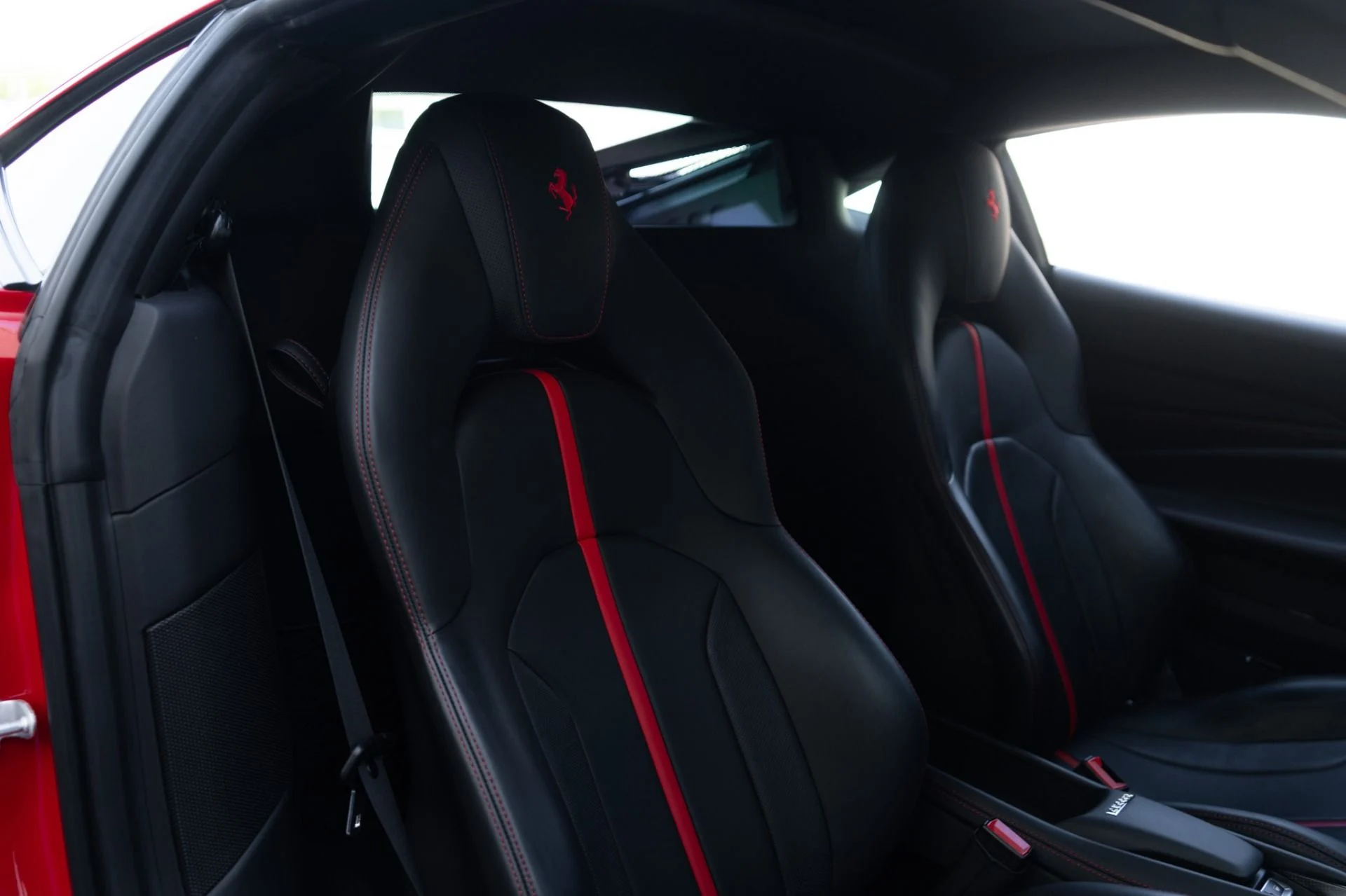 mph024_3728868453_Used_2022_Ferrari_F8_Tributo_1773444100_d81ccdbf5e