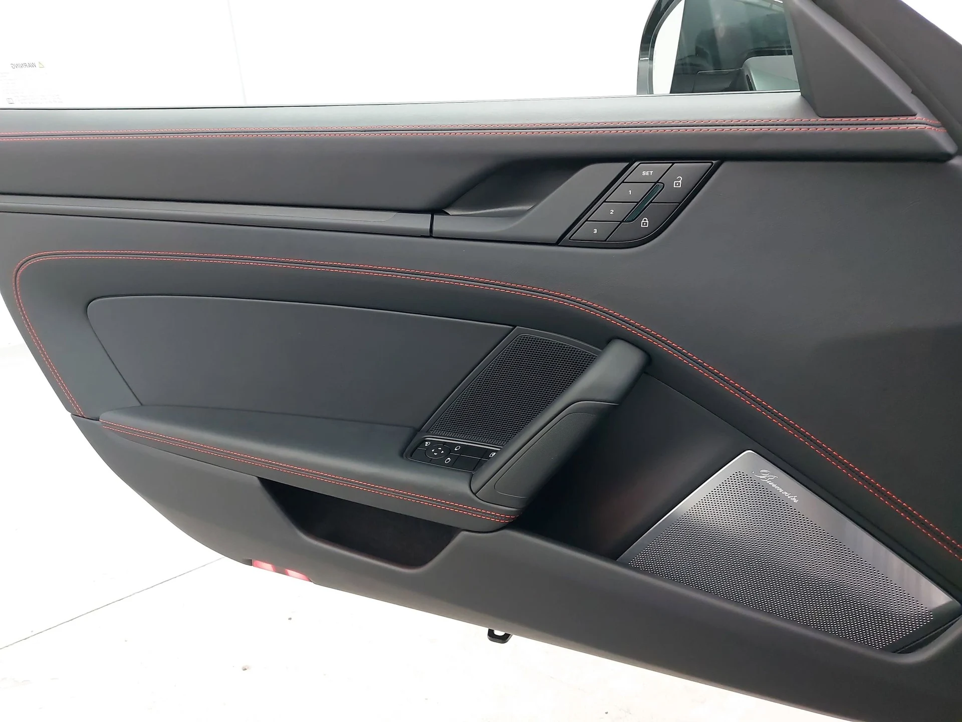 mph024_373730049_1f515fa0113aa690a7a0c868558ca572x_82789cf1b1