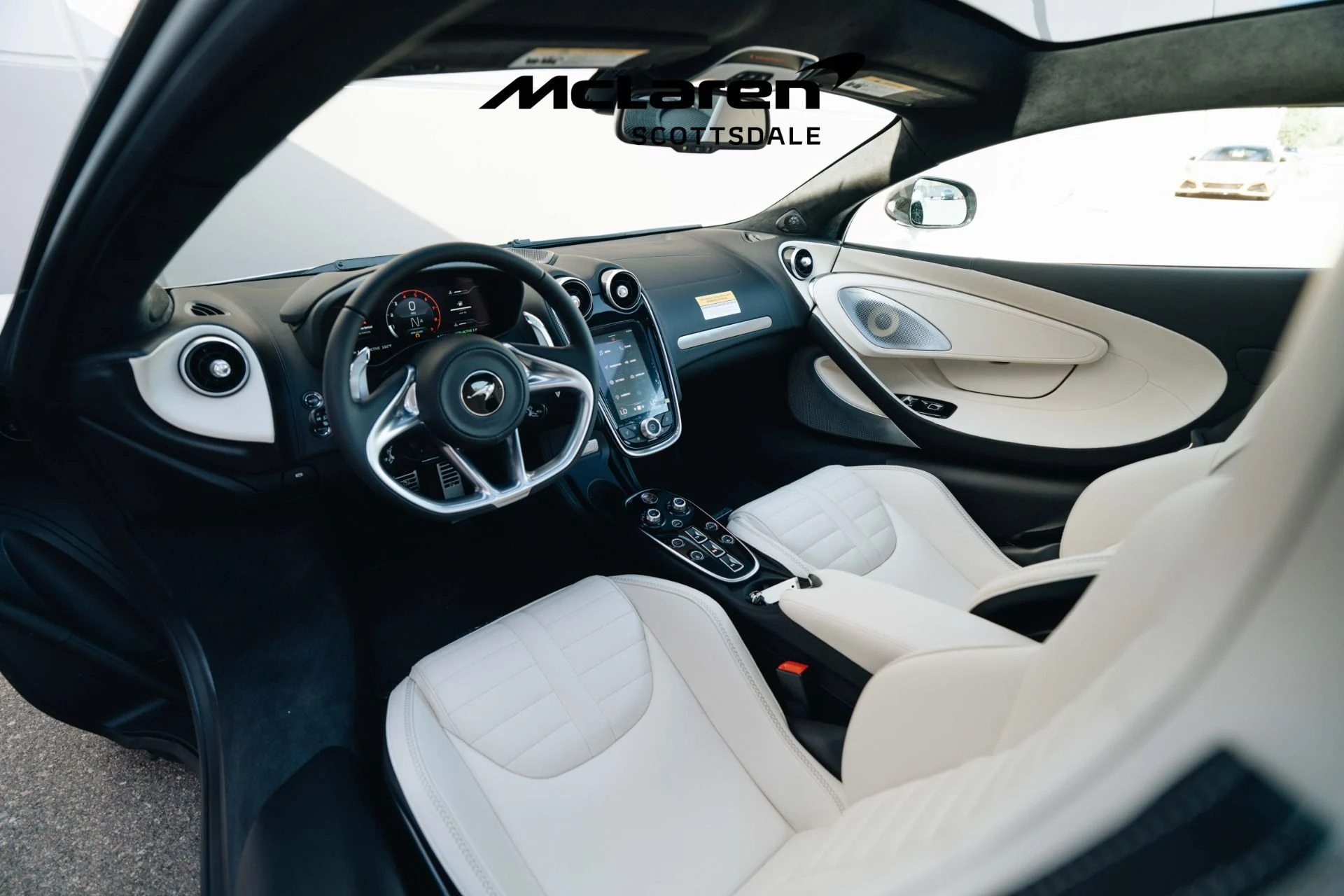 mph024_3742675705_Used_2025_MCLAREN_GTS_1745592608_95e9927f7e