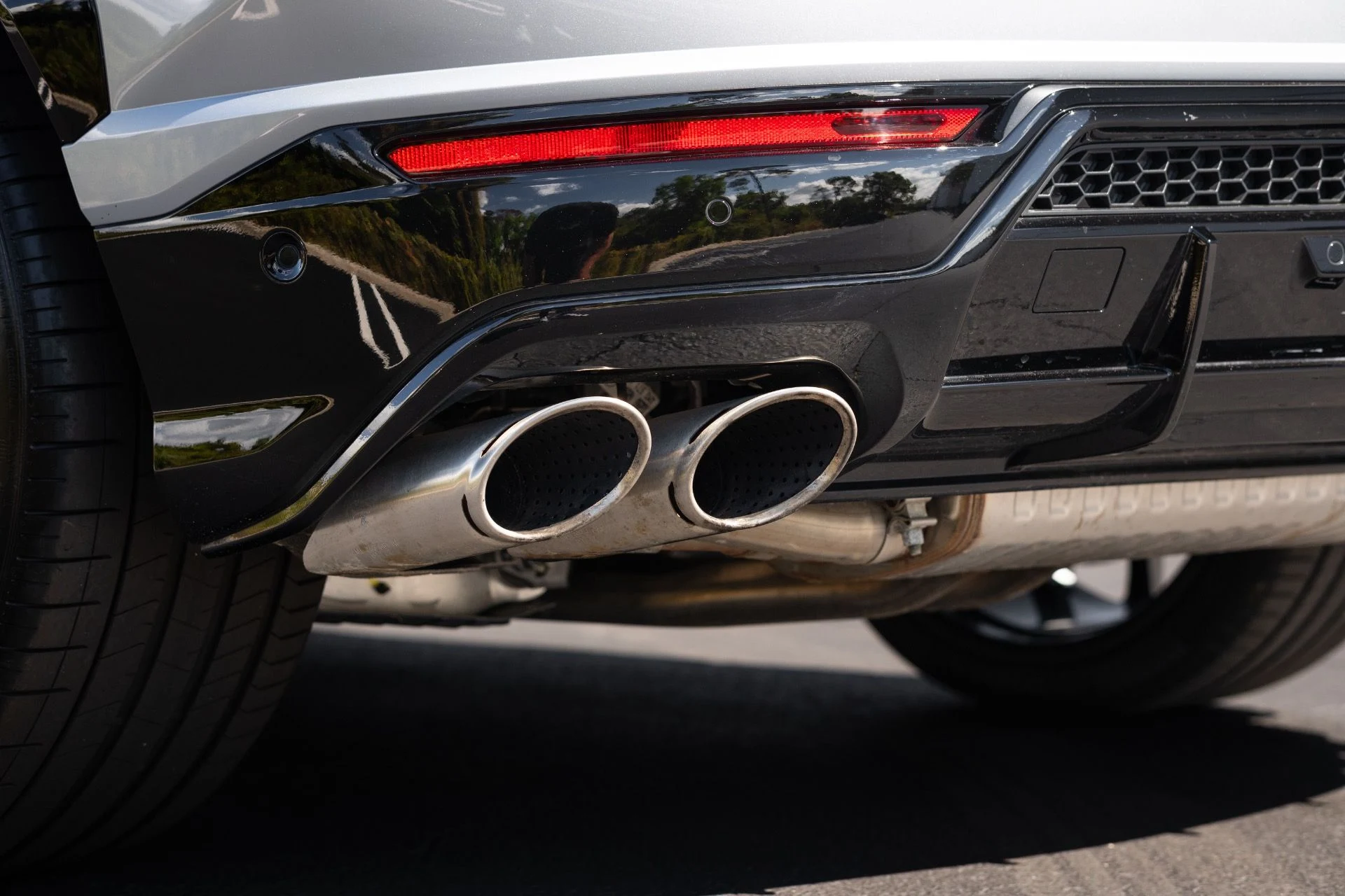 mph024_3744399201_Used_2022_Lamborghini_Urus_1770690392_f8a22b9e21