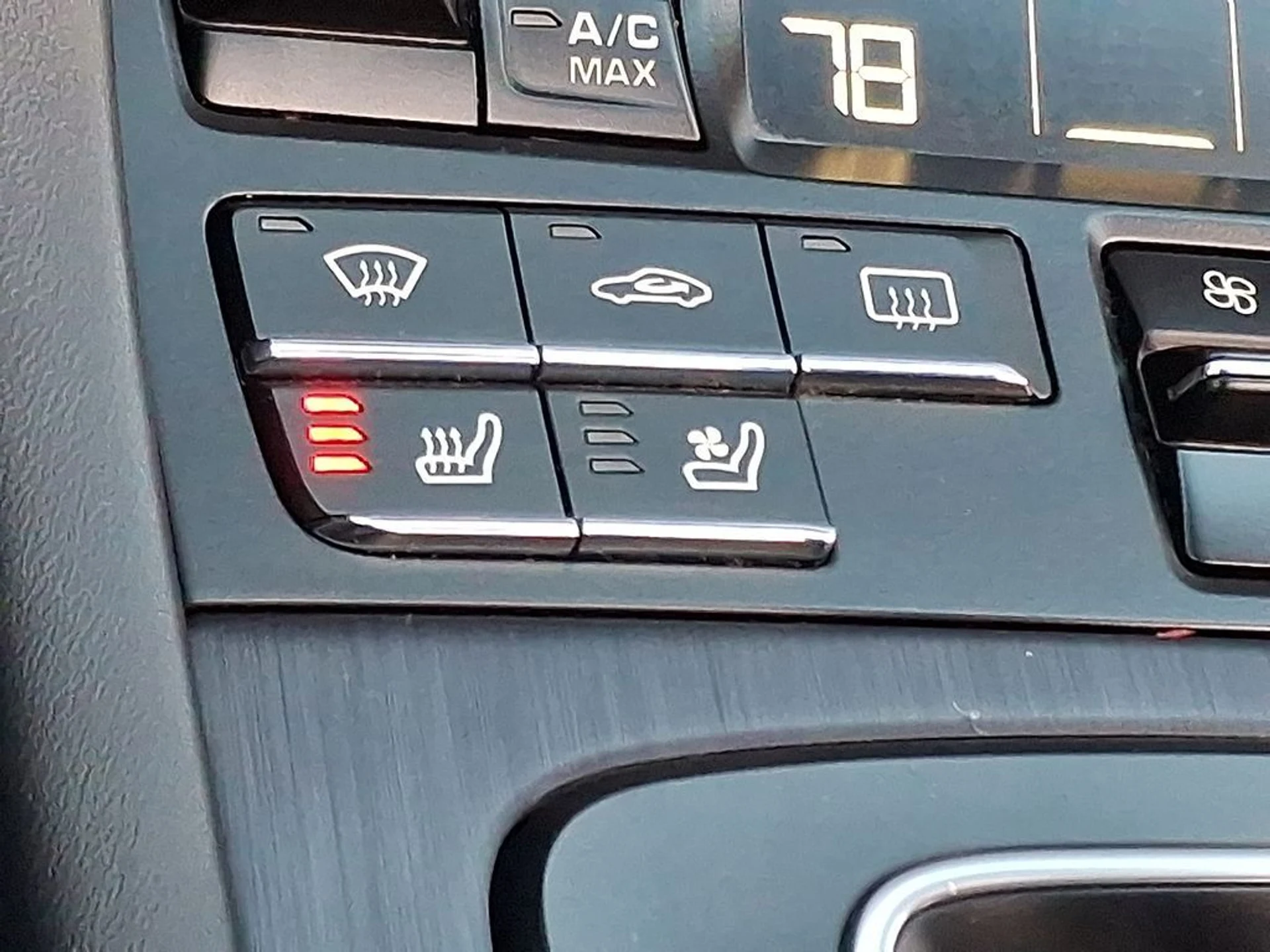 mph024_3749112076_72c58b09758890ceaeb017b328a177d3x_28e6dfc3e9