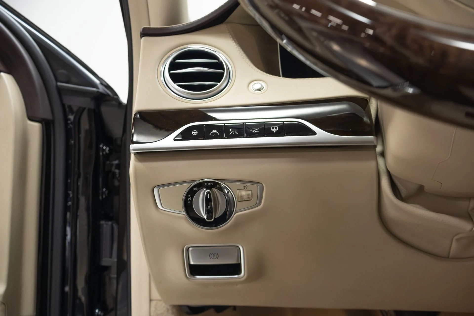 mph024_3760569467_Used_2019_Mercedes_Benz_S_Class_Maybach_S_650_1760740890_37a6a3aba8