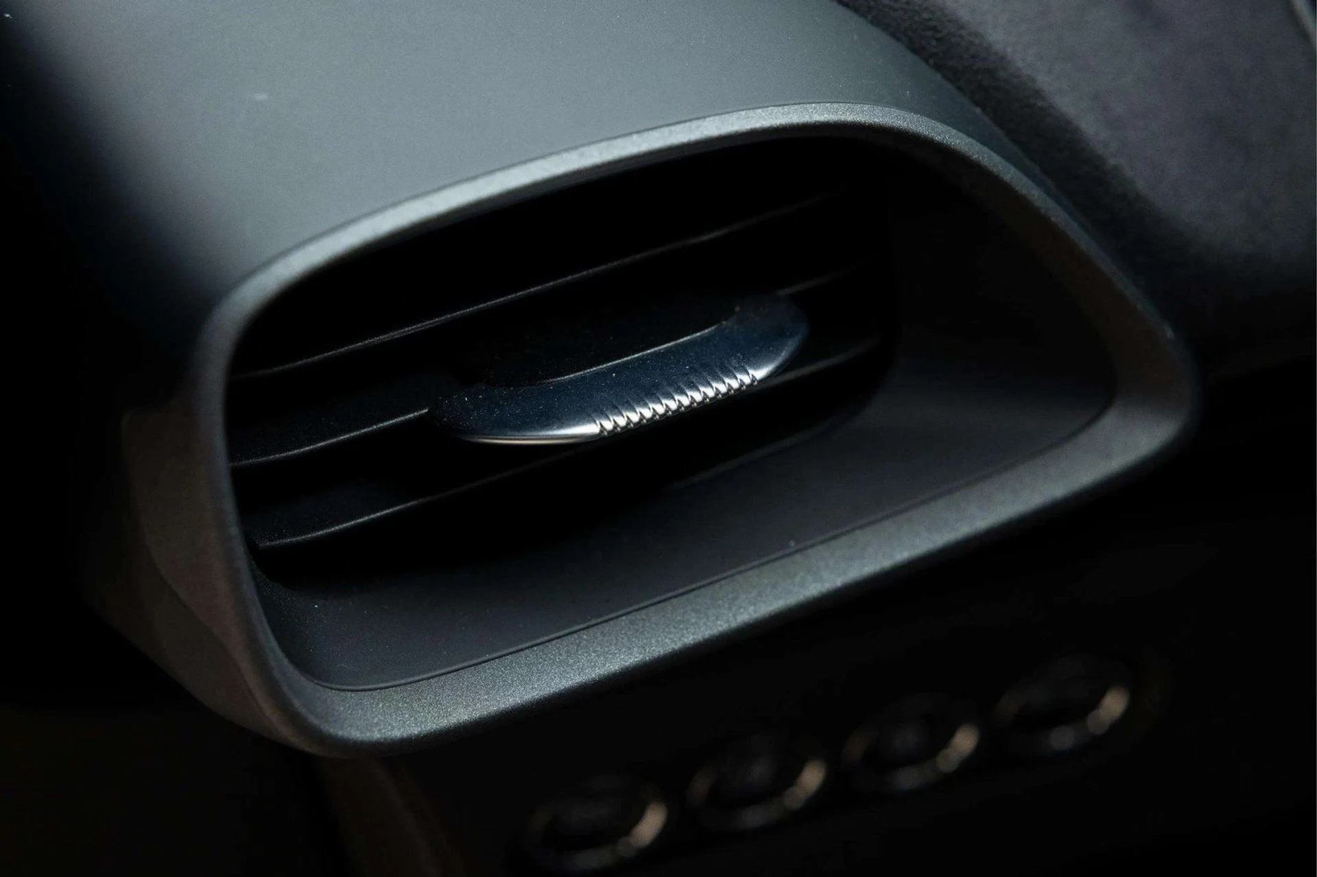 mph024_3762278424_image_25_8c64365aa0