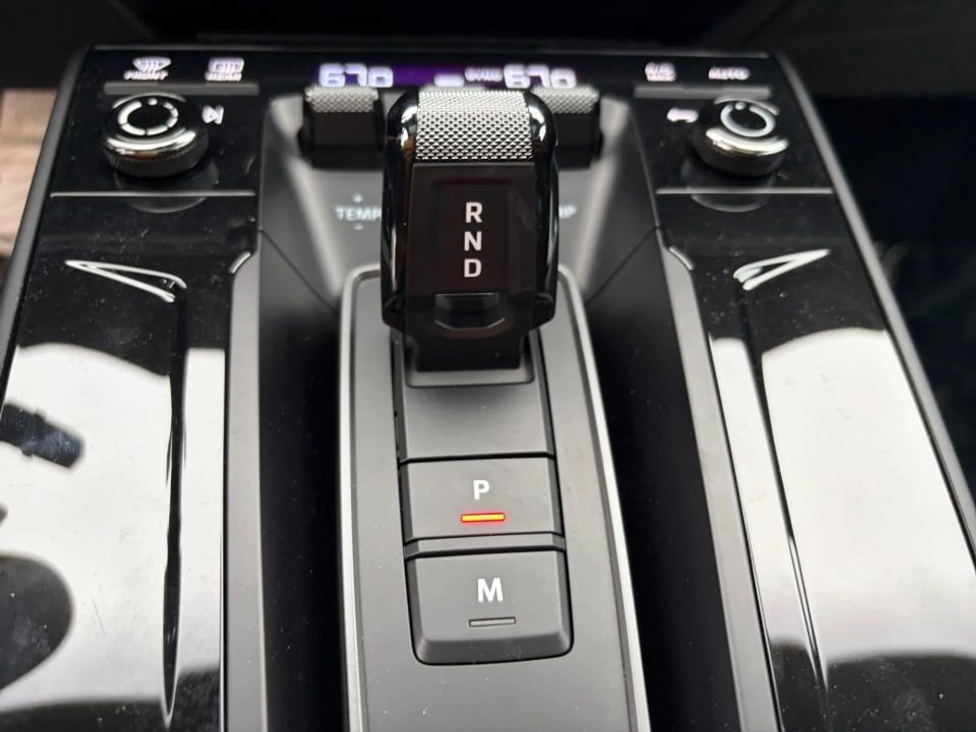 mph024_376237423_e657841b30d5348324c7705d4b35b00ax_e0ad8e1f61