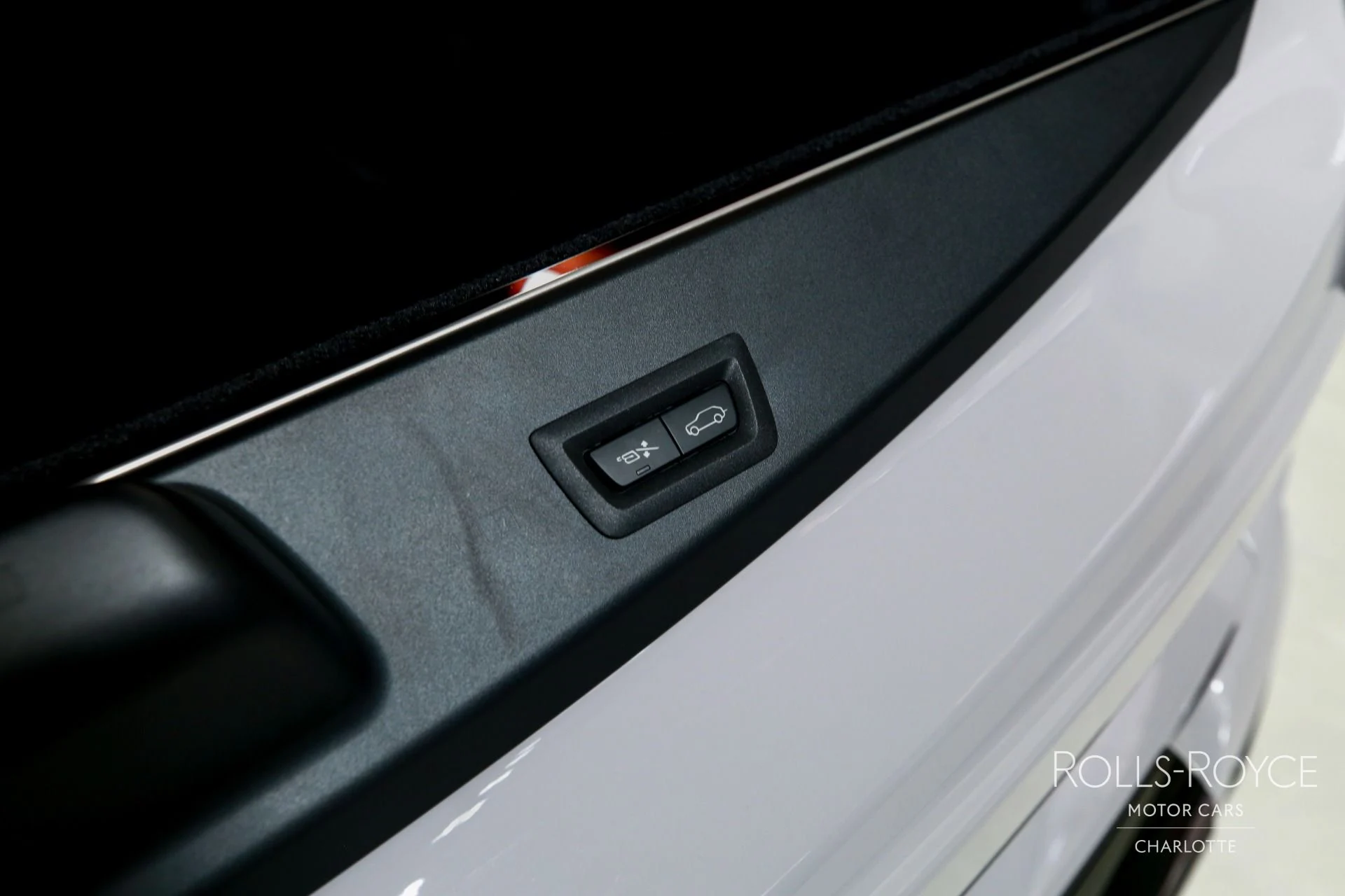 mph024_3763283136_Used_2026_Rolls_Royce_Black_Badge_Cullinan_1771362063_c301a1125b