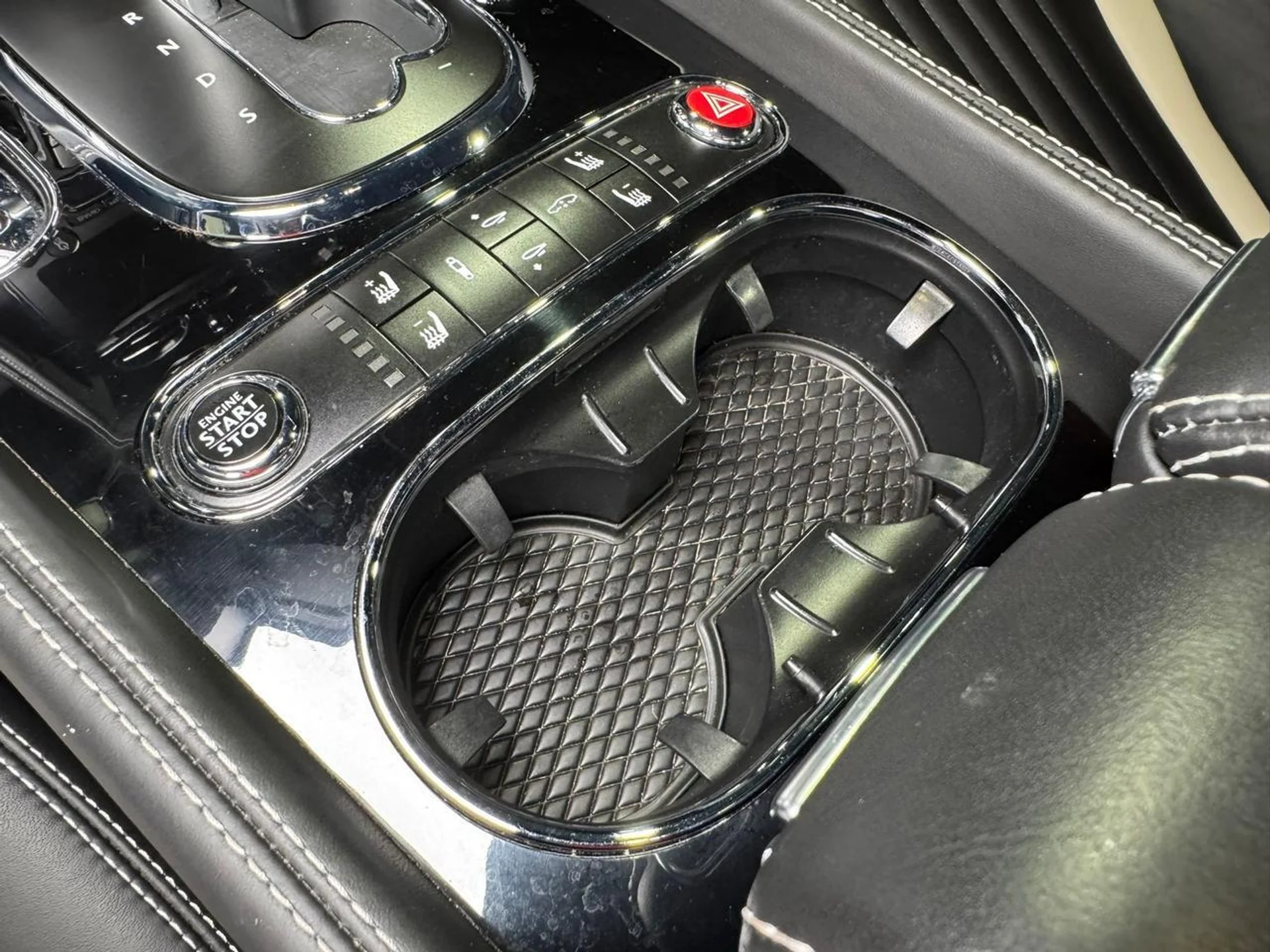 mph024_3766446200_8b0c3af0742efe0f7d216cefee52a6f2_e0a86dee04