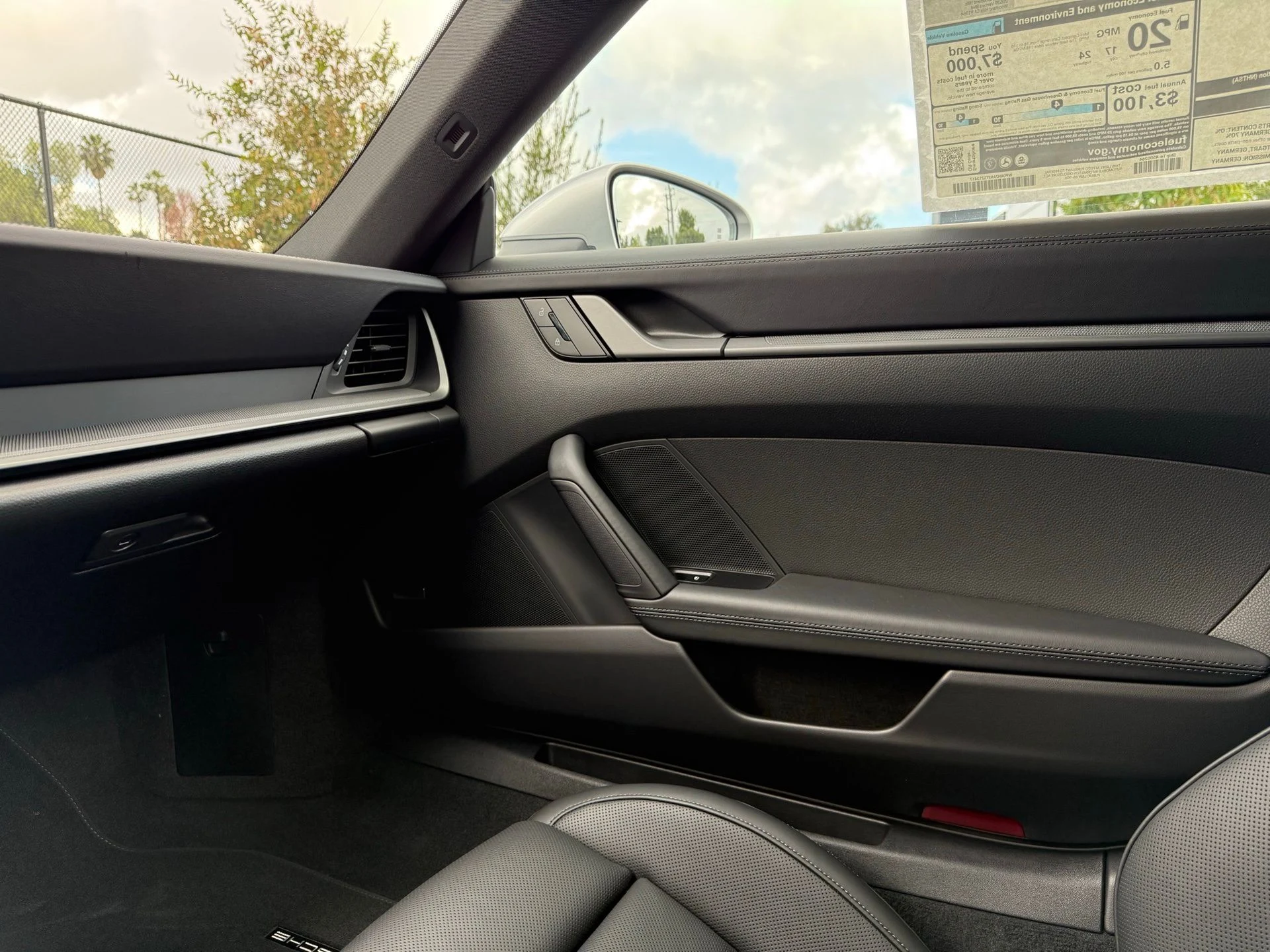 mph024_3770907158_c4b7e981f65c0363258a5475be7cd9c9_33811ad8aa