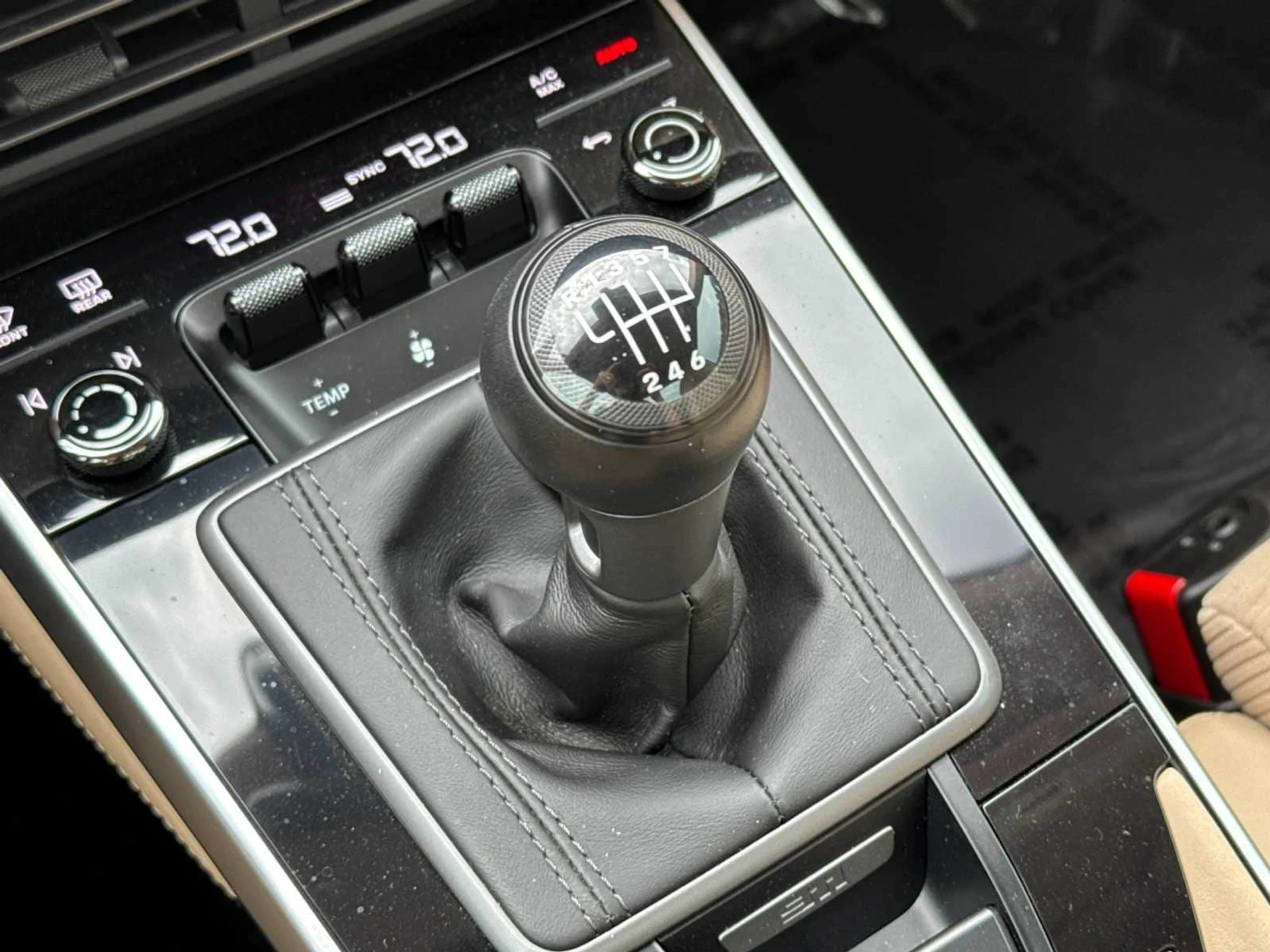 mph024_3771880294_4967016f1ed9e9e447ea63d35464829bx_4f8ebb5a57