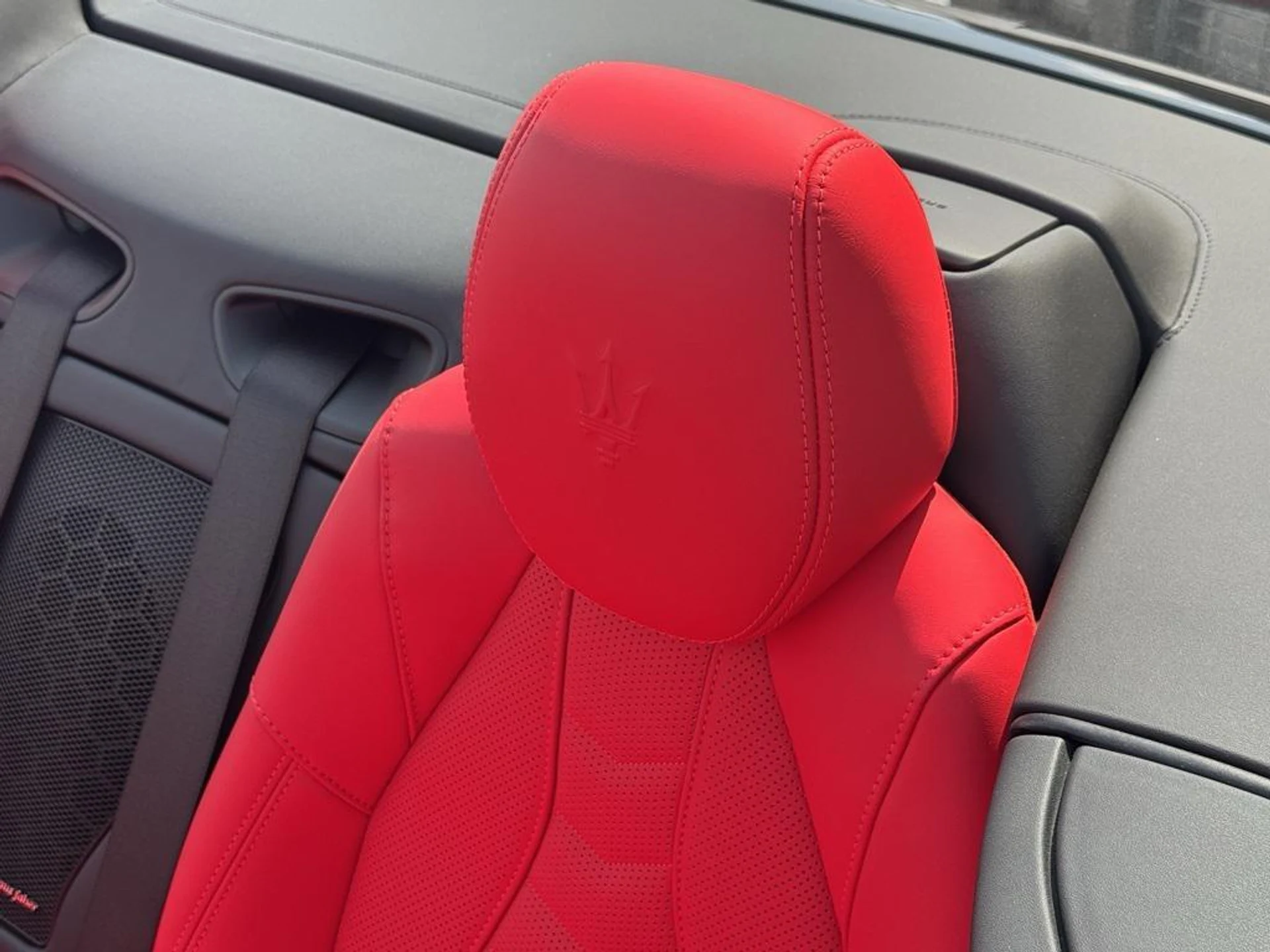 mph024_3775339979_X_la_O1_n_Tnd5_GZZUSD_Fdp_T_Pc_H_Jo_e36c4f04d2