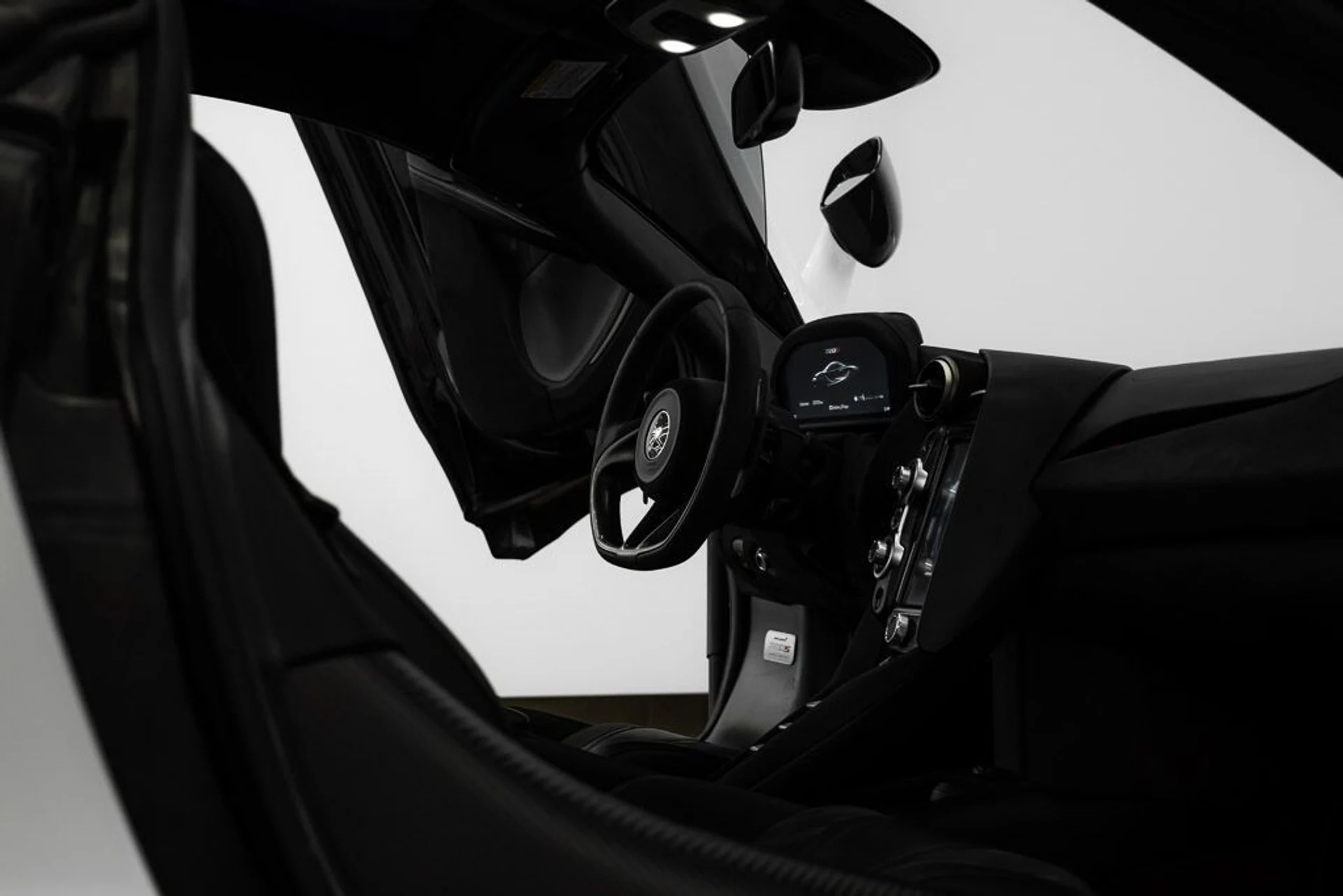 mph024_3782122123_mclaren_720s_2020_jpg_v_1758918548_655151418f