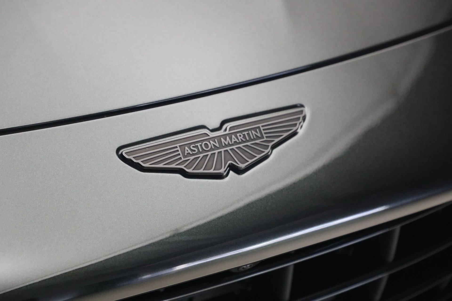 mph024_3783137317_New_2026_Aston_Martin_Vantage_S_Roadster_1787329518_64a576368d