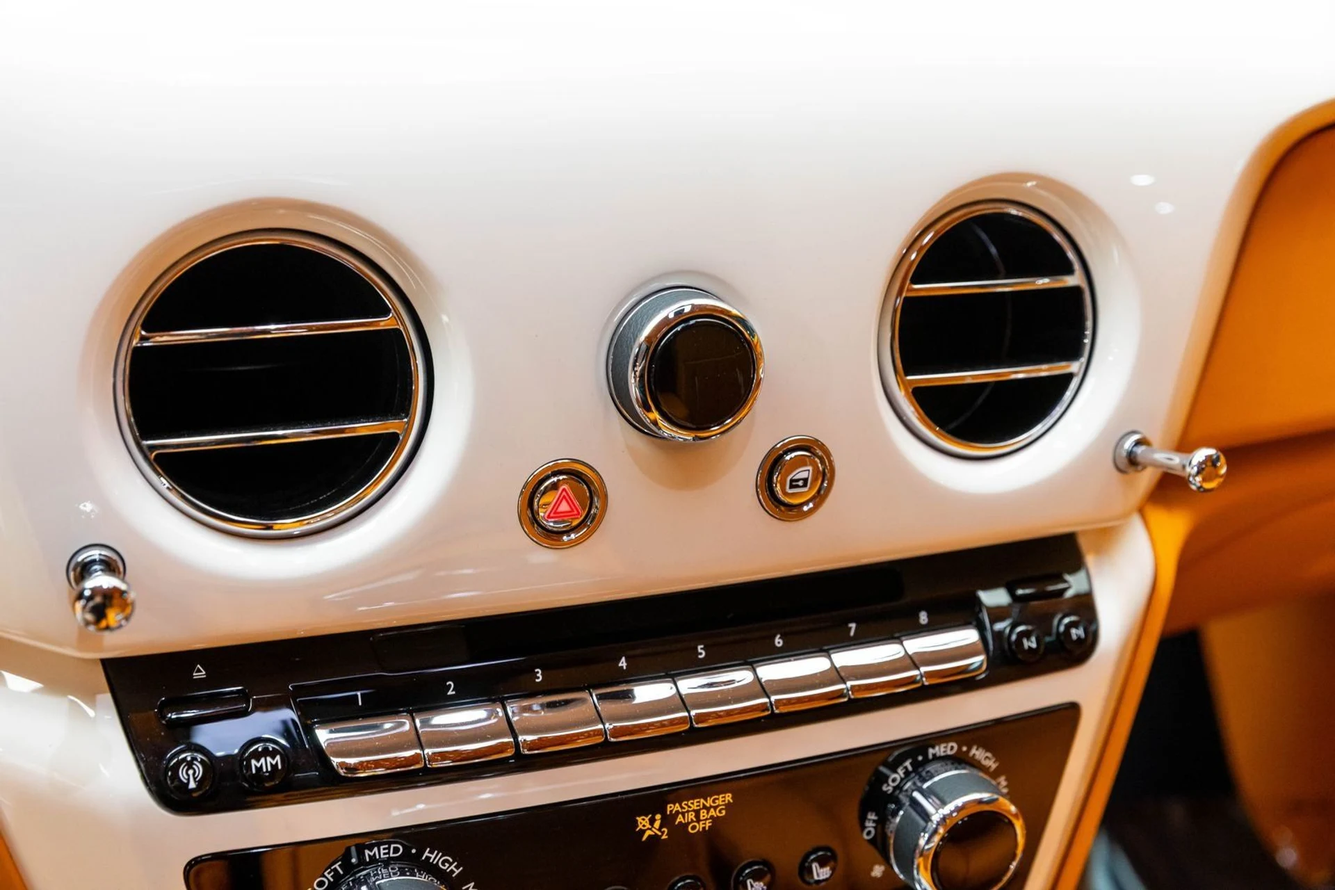 mph024_3783980727_25_6940627571