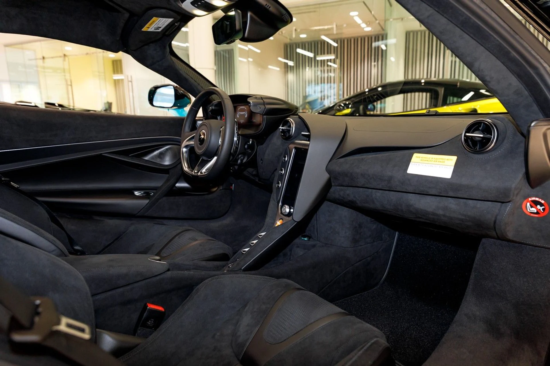 mph024_3785953624_605_p25_l_de282d827b